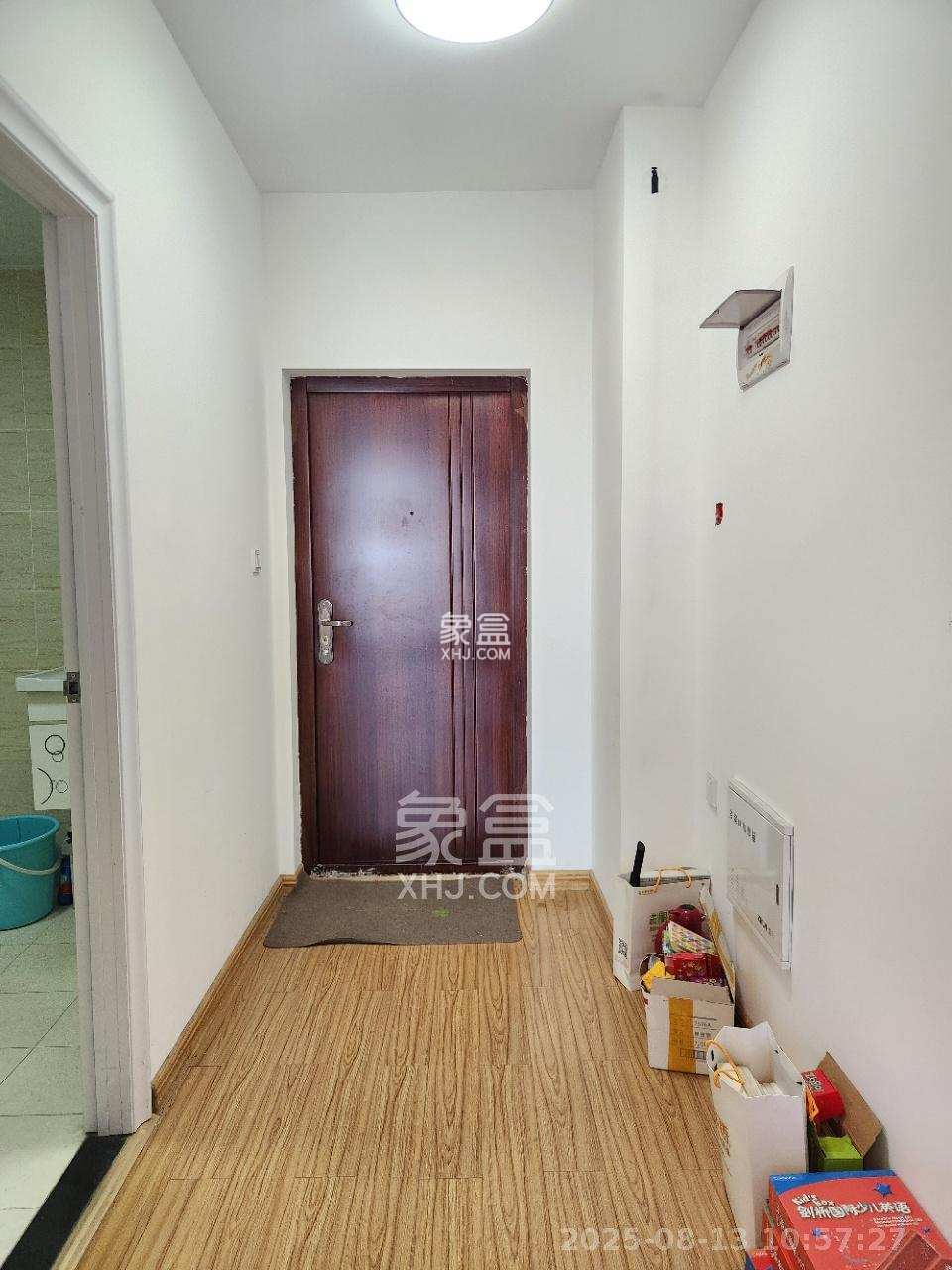 麓江春 2室2厅1卫 2500.0元/月 麓江春 2室2厅1卫 2500.0元/月室内图