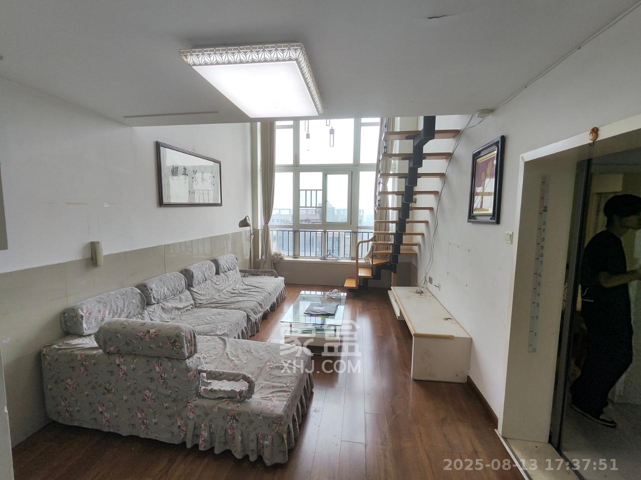 他城(天鸿时代公寓) 3室1厅1卫 2000.0元/月 他城(天鸿时代公寓) 3室1厅1卫 2000.0元/月室内图