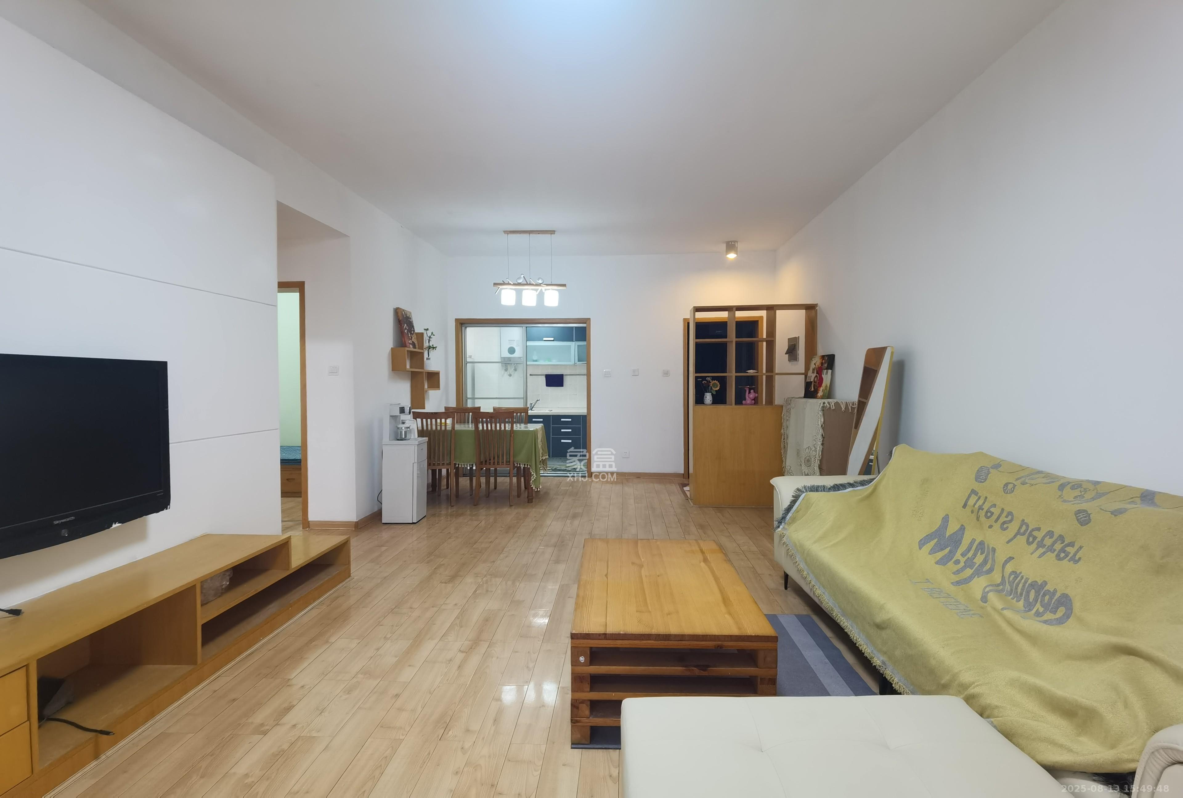 卧龙居国际村  2室2厅1卫   1500.00元/月