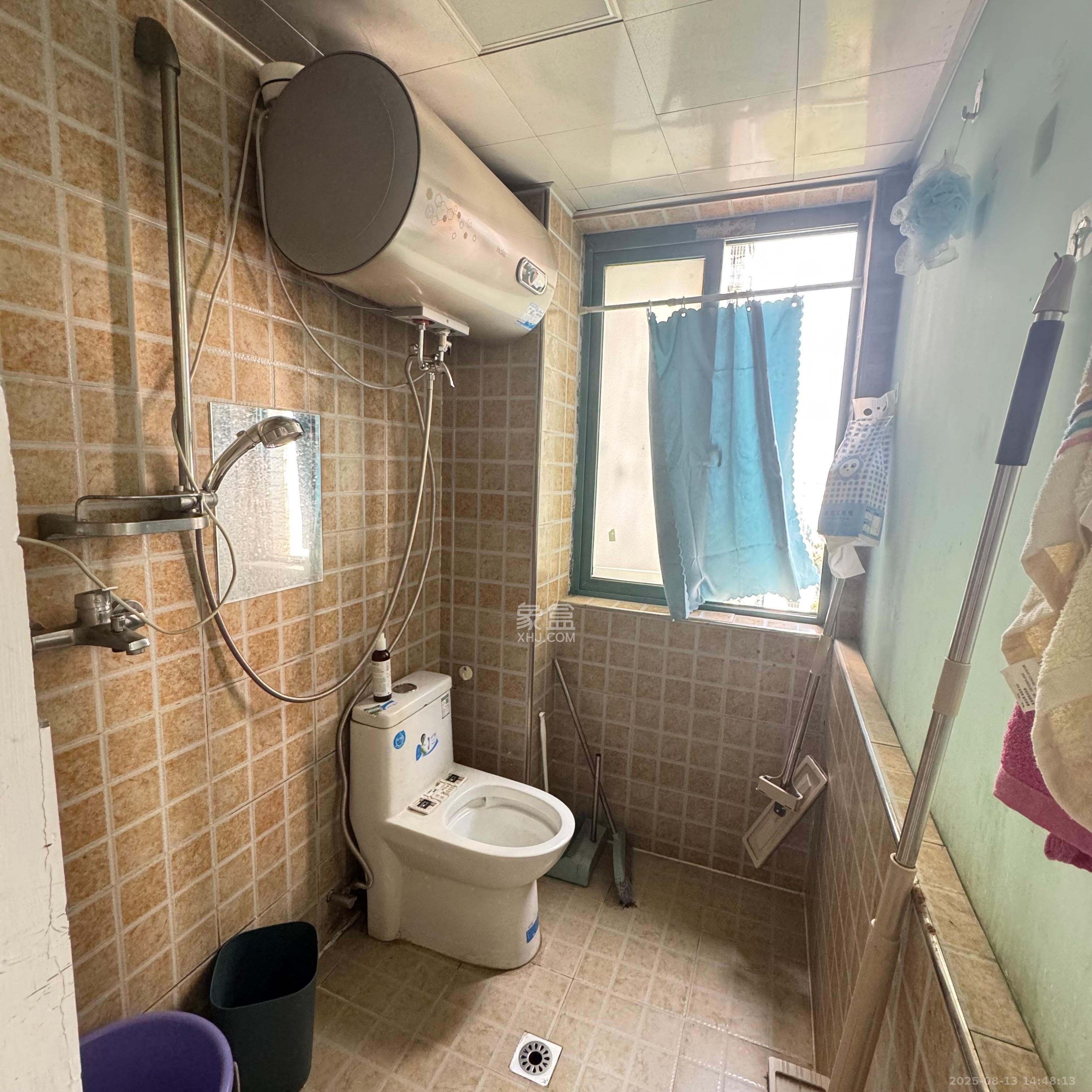 蝴蝶谷 1室1厅1卫 1500.0元/月 蝴蝶谷 1室1厅1卫 1500.0元/月室内图