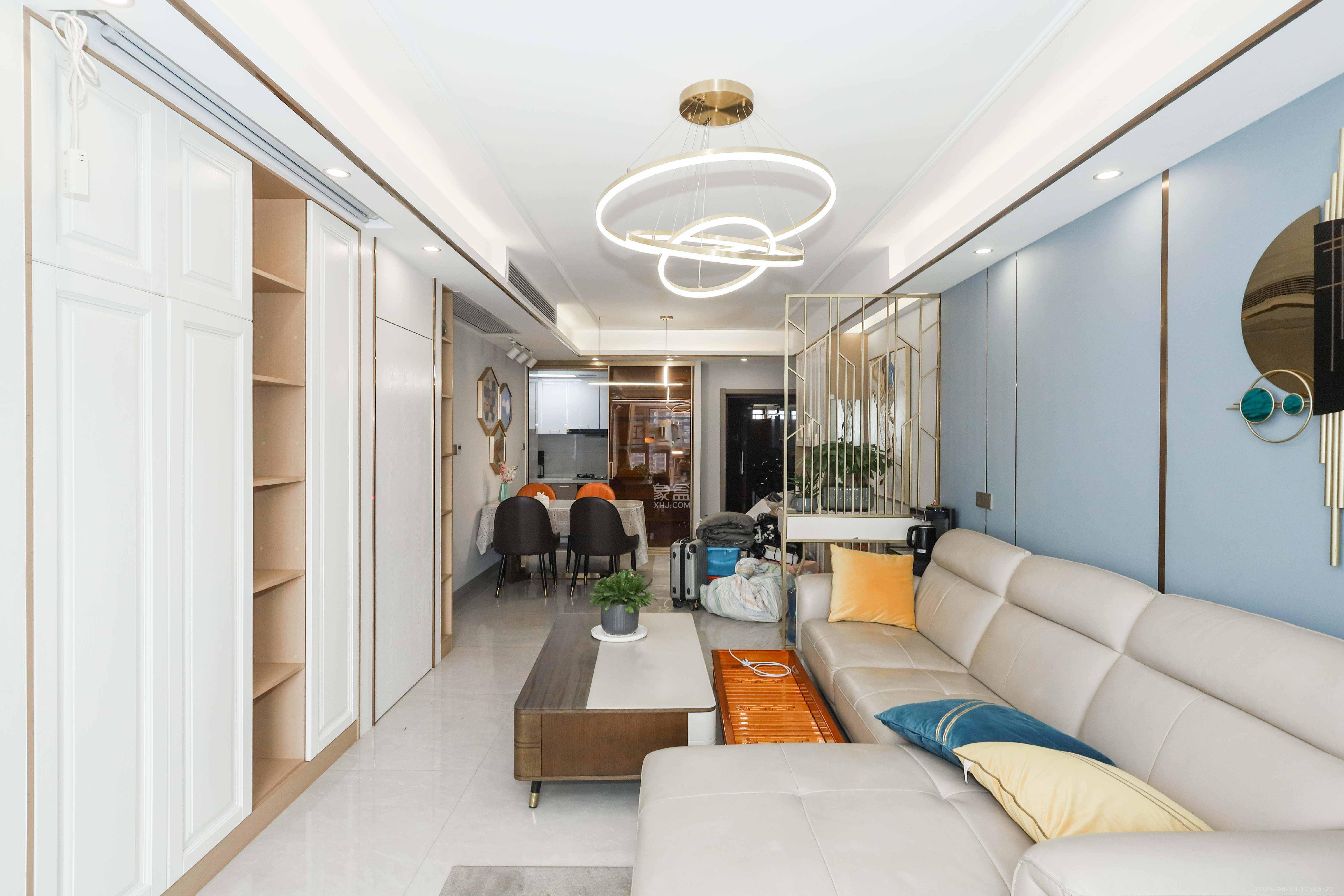 和泓梅溪四季  1室2厅1卫    122.98万 和泓梅溪四季  1室2厅1卫    122.98万客厅