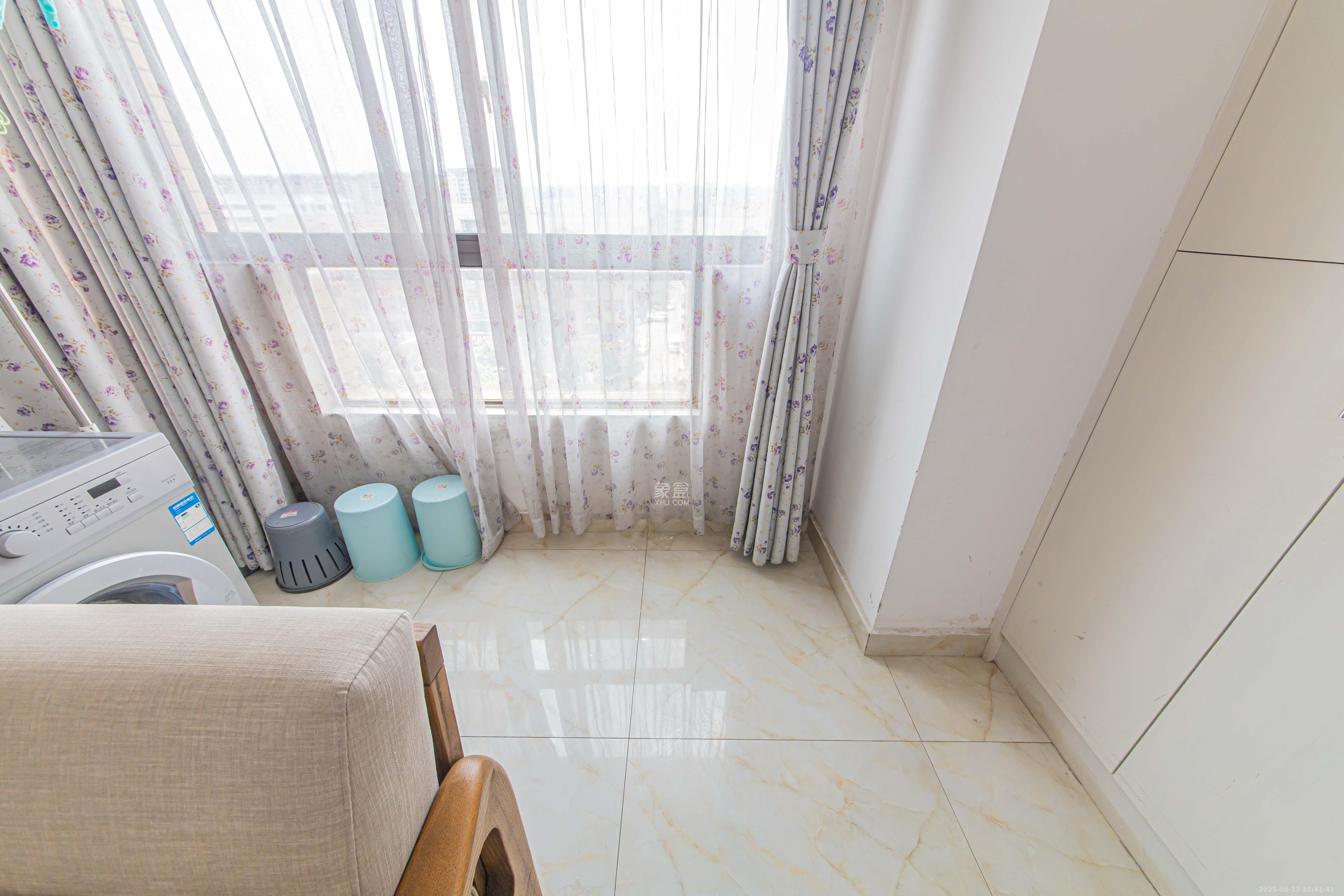 中信凯旋蓝岸(中信新城三期) 1室1厅1卫 2100.0元/月 中信凯旋蓝岸(中信新城三期) 1室1厅1卫 2100.0元/月室内图