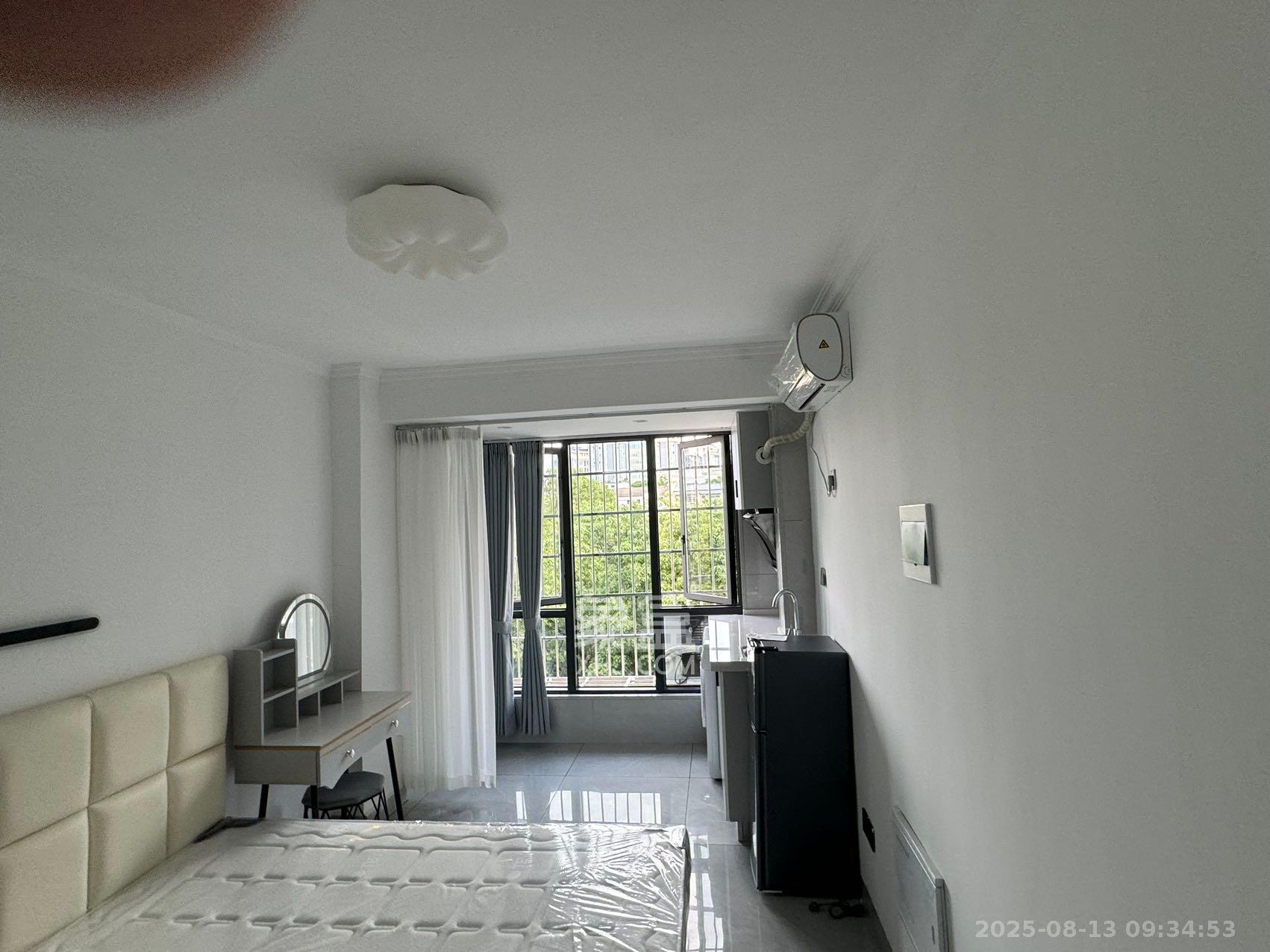 一师安置小区 1室1厅1卫 1300.0元/月 一师安置小区 1室1厅1卫 1300.0元/月室内图