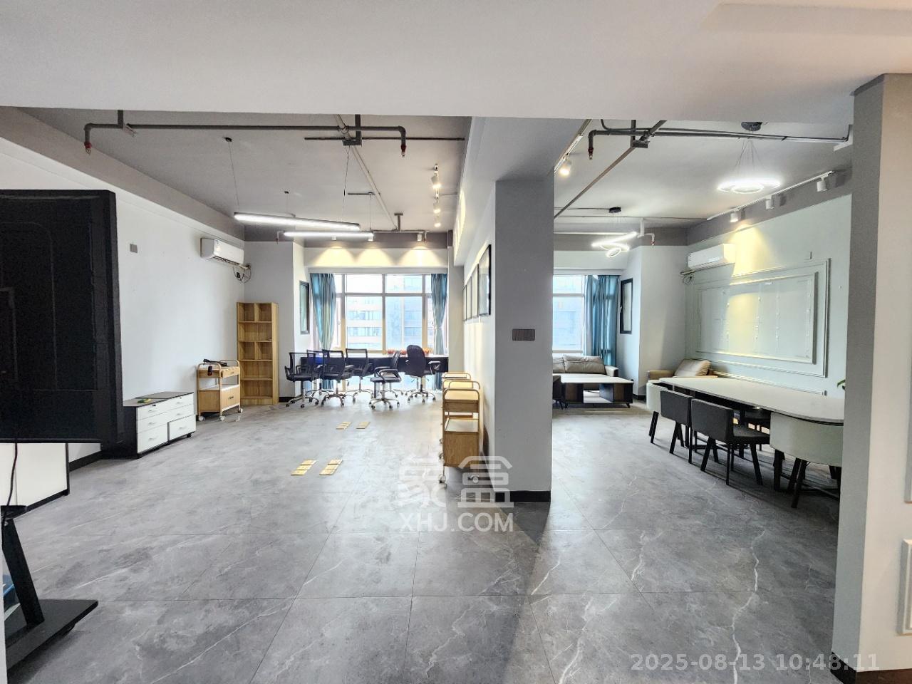 奥克斯广场 2室2厅1卫 3800.0元/月 奥克斯广场 2室2厅1卫 3800.0元/月室内图