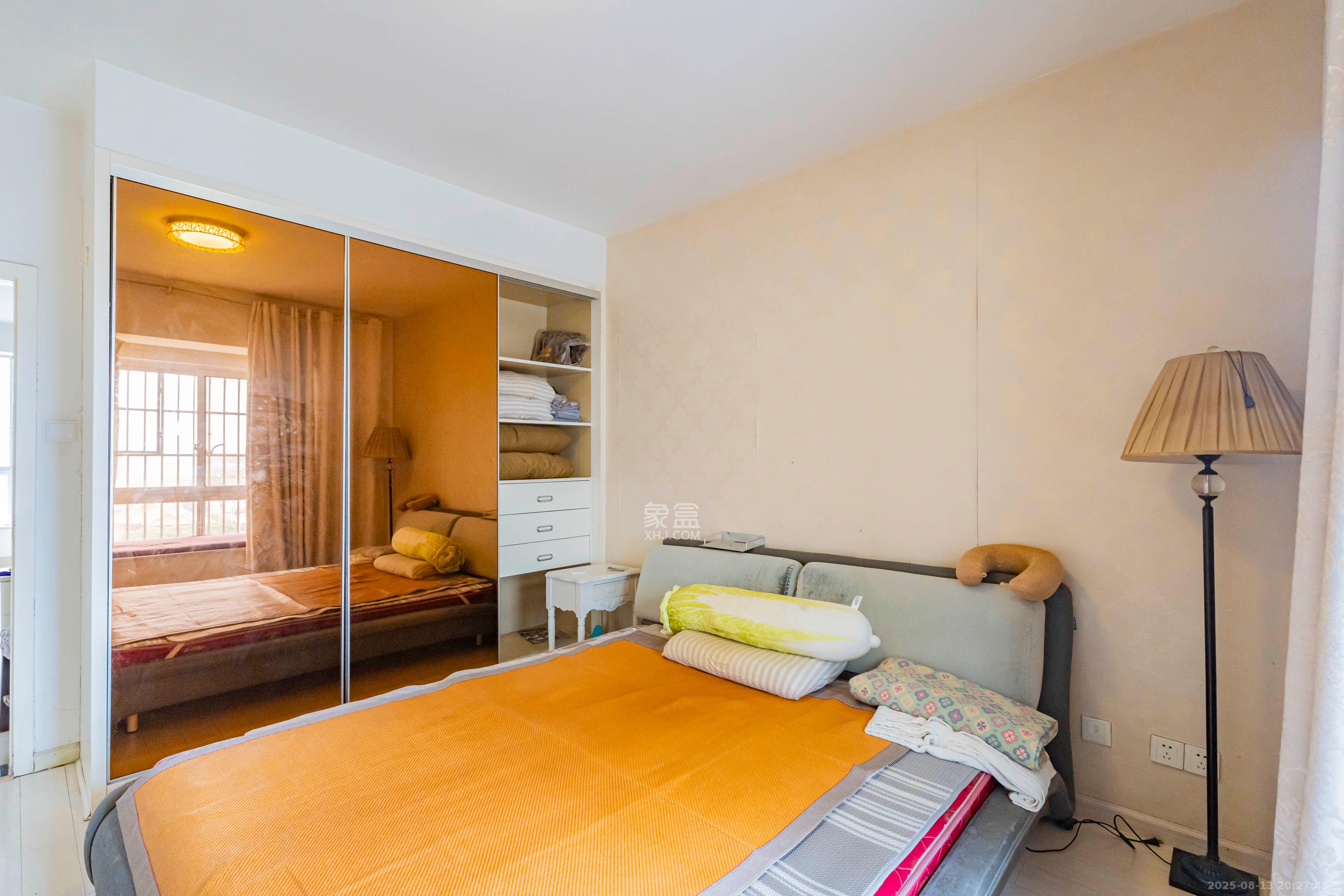 月湖兰庭 2室2厅1卫 63.0万 月湖兰庭 2室2厅1卫 63.0万卧室