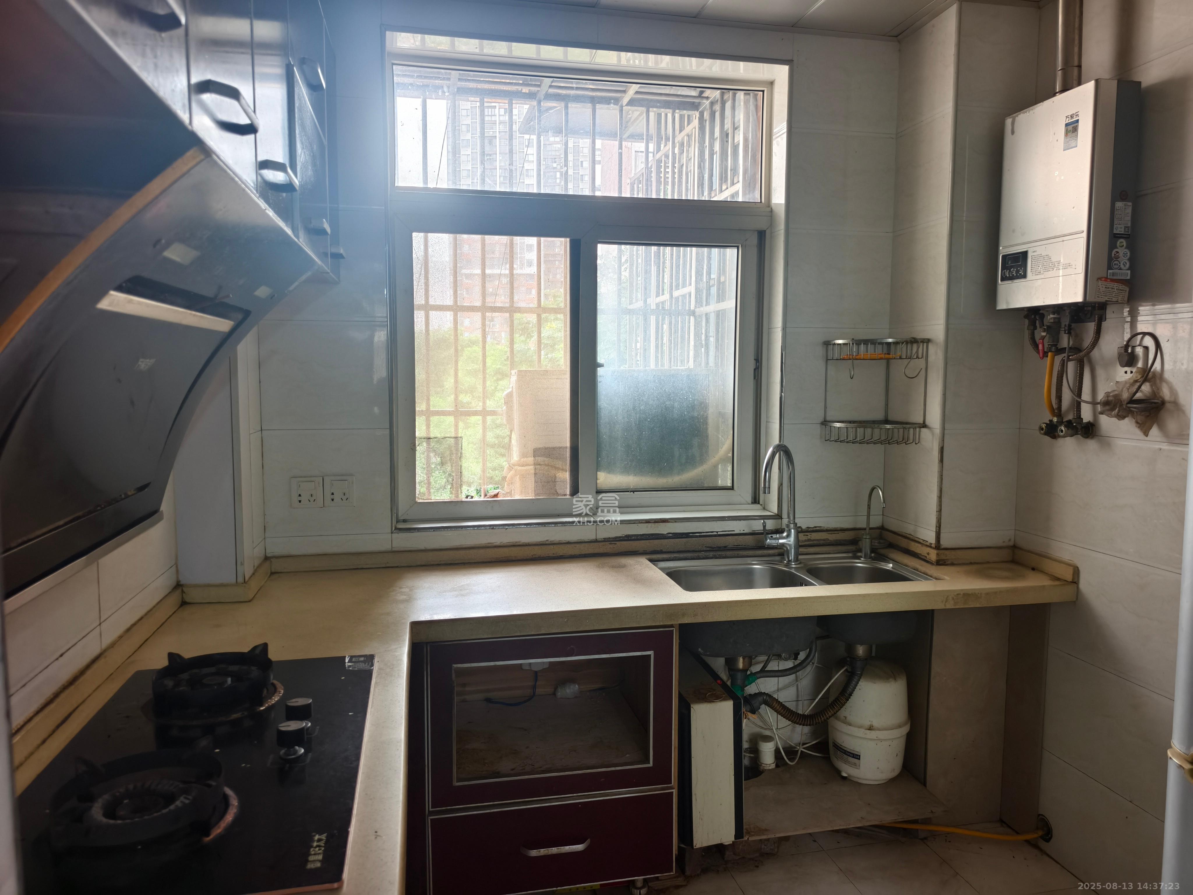 湘瑞家园 2室2厅1卫 1200.0元/月 湘瑞家园 2室2厅1卫 1200.0元/月室内图