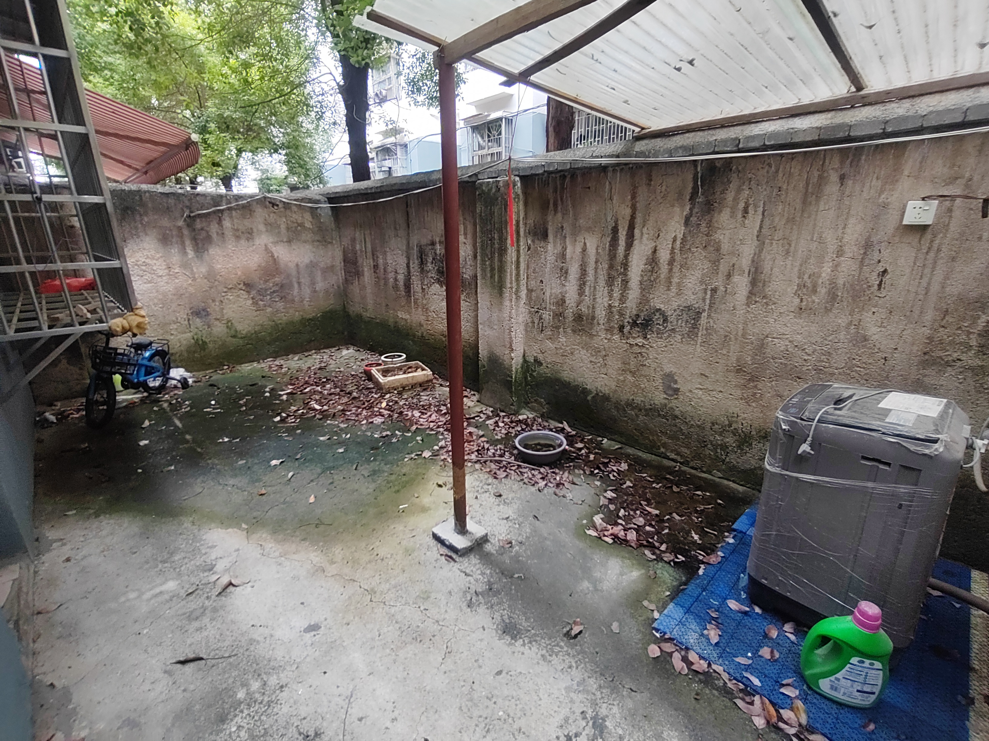 娄底第三完全小学家属楼 1室0厅0卫 1280.0元/月 娄底第三完全小学家属楼 1室0厅0卫 1280.0元/月室内图