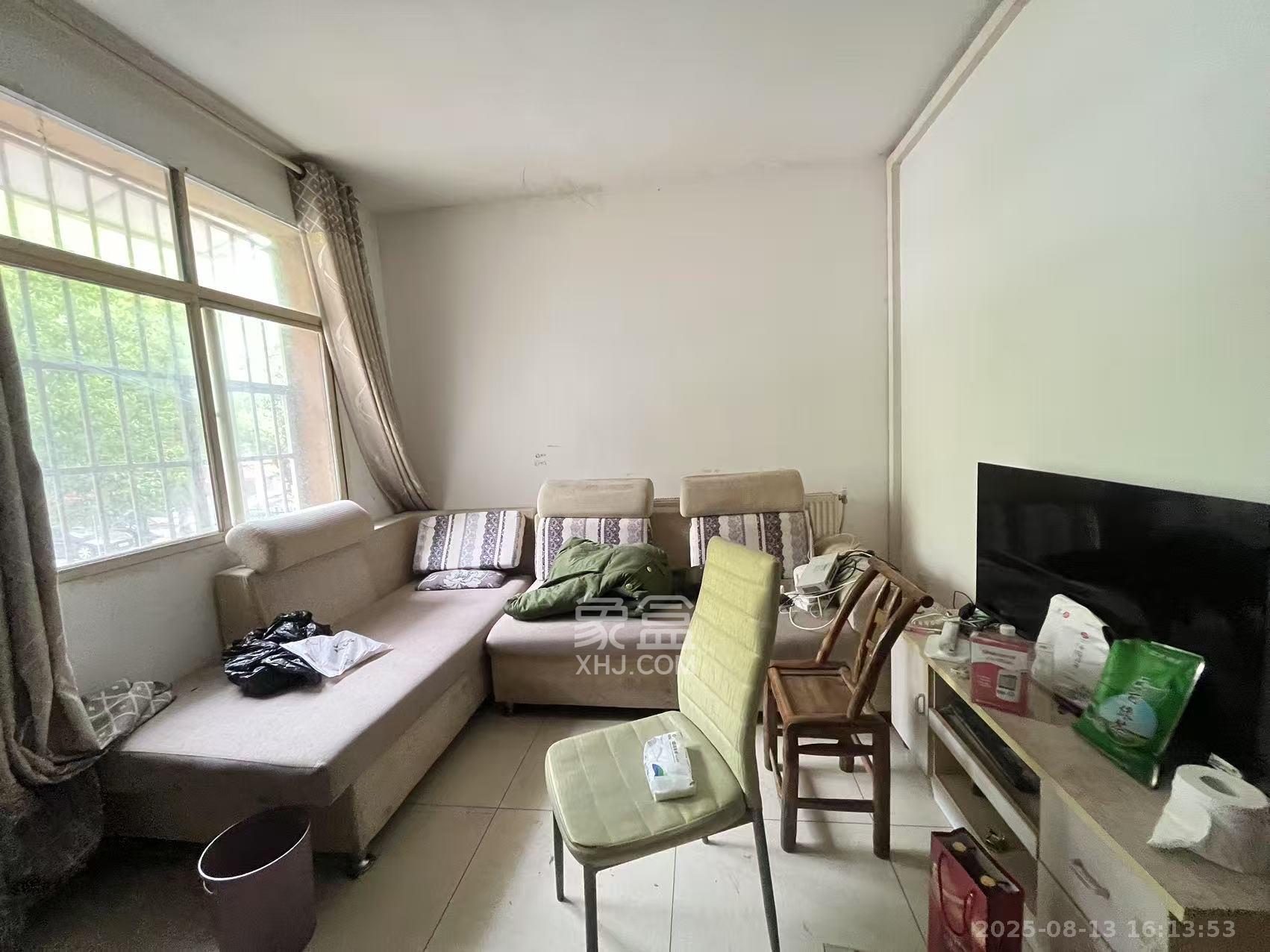 雅雀湖小区 2室1厅1卫 1800.0元/月 雅雀湖小区 2室1厅1卫 1800.0元/月室内图