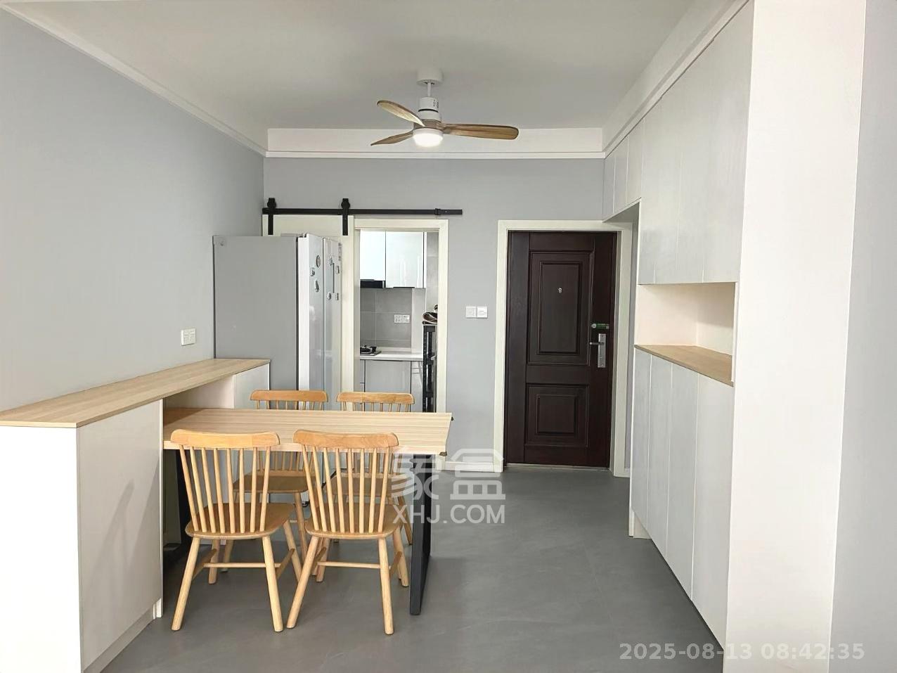 凯富南方鑫城 3室2厅1卫 2500.0元/月 凯富南方鑫城 3室2厅1卫 2500.0元/月室内图