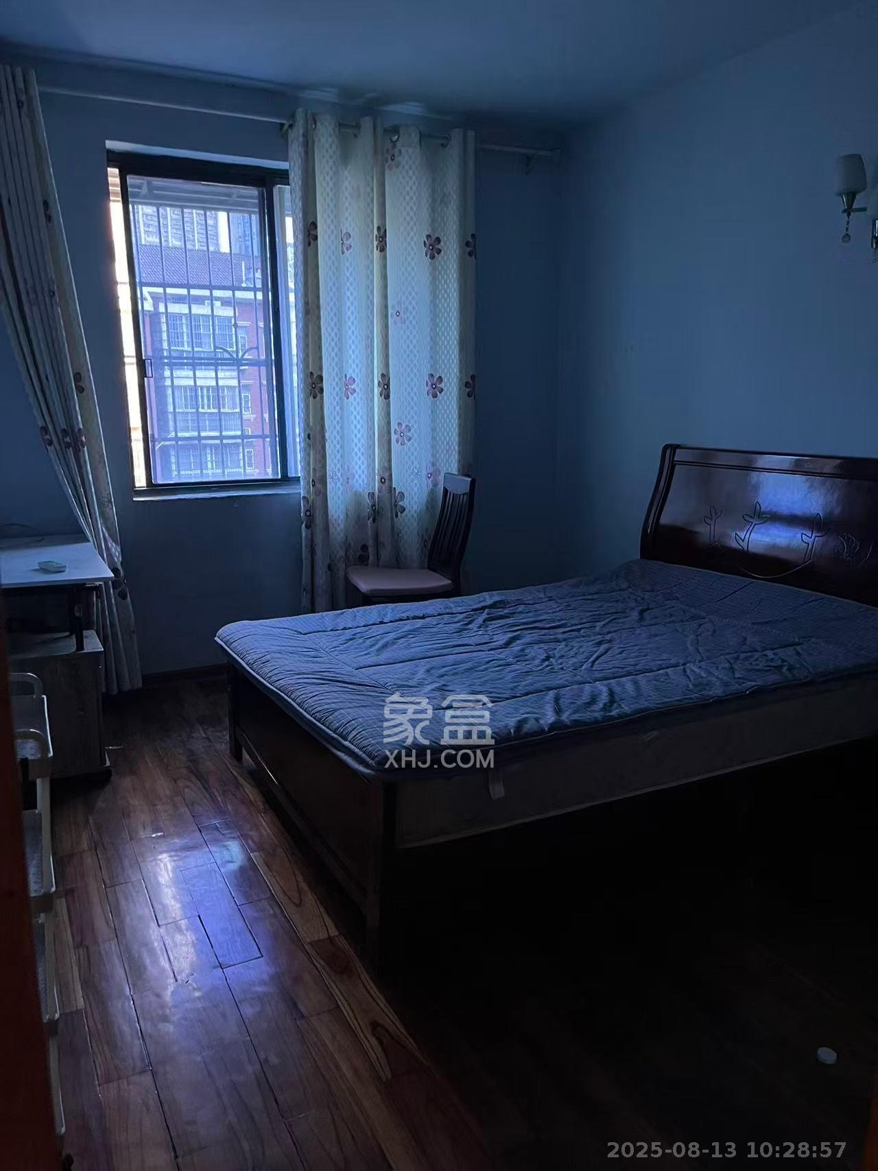 天心区教师村宿舍 3室1厅1卫 2200.0元/月 天心区教师村宿舍 3室1厅1卫 2200.0元/月室内图