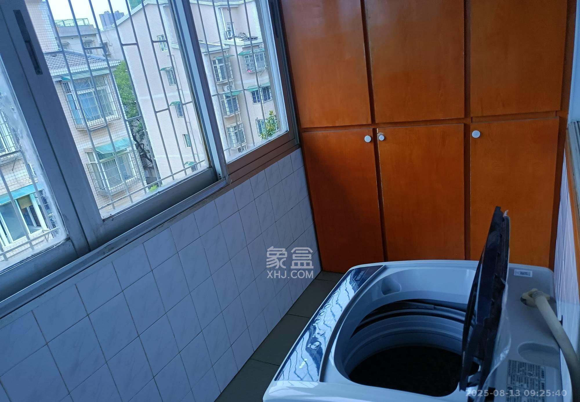 振业小区 2室1厅1卫 800.0元/月 振业小区 2室1厅1卫 800.0元/月室内图