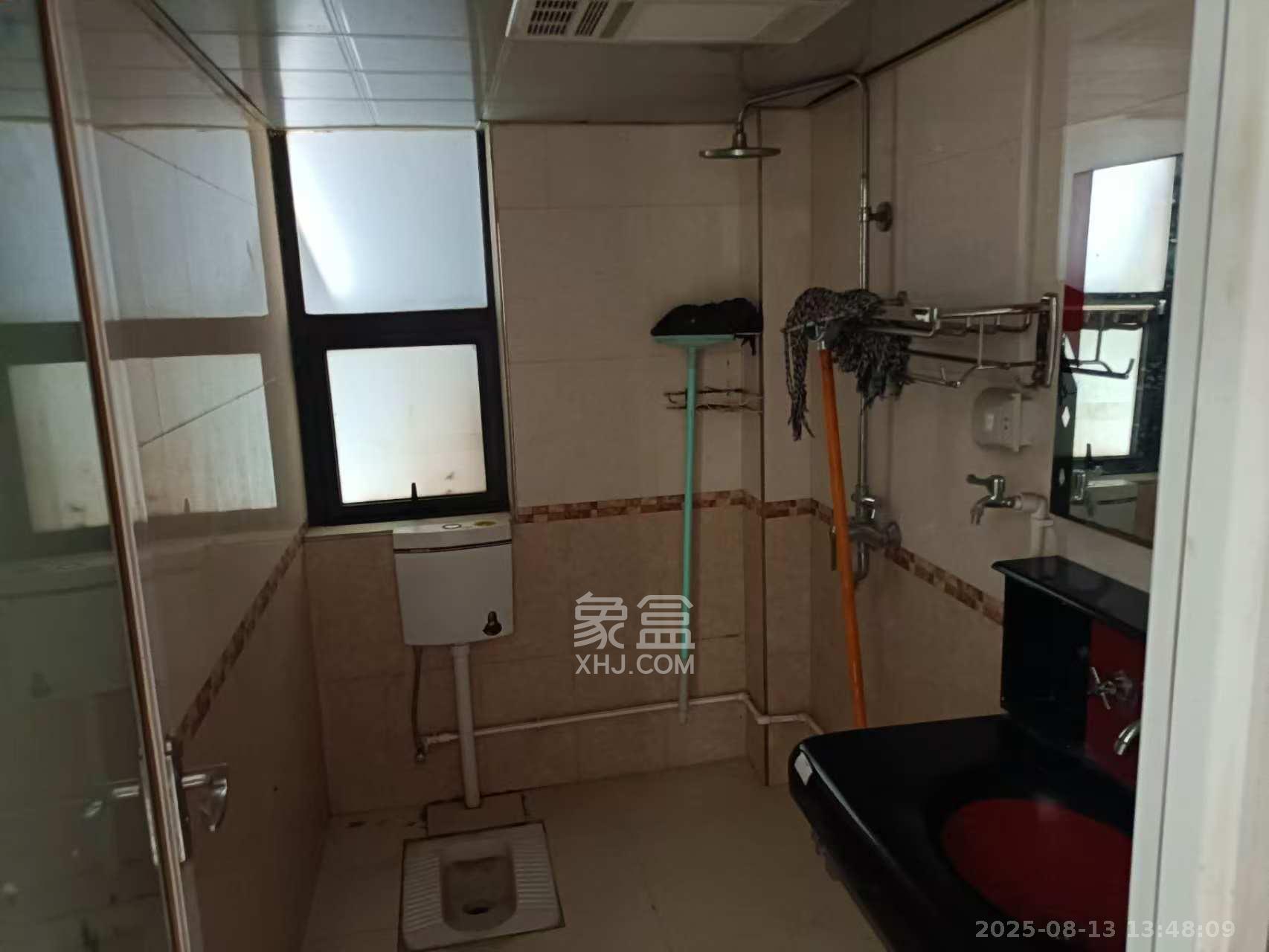 茂华国际湘  3室2厅2卫    2800.0元/月室内图