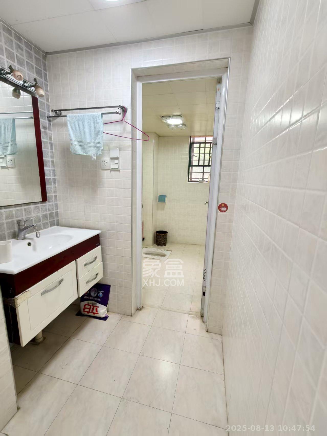 天城尚品  4室2厅2卫    2650.0元/月室内图