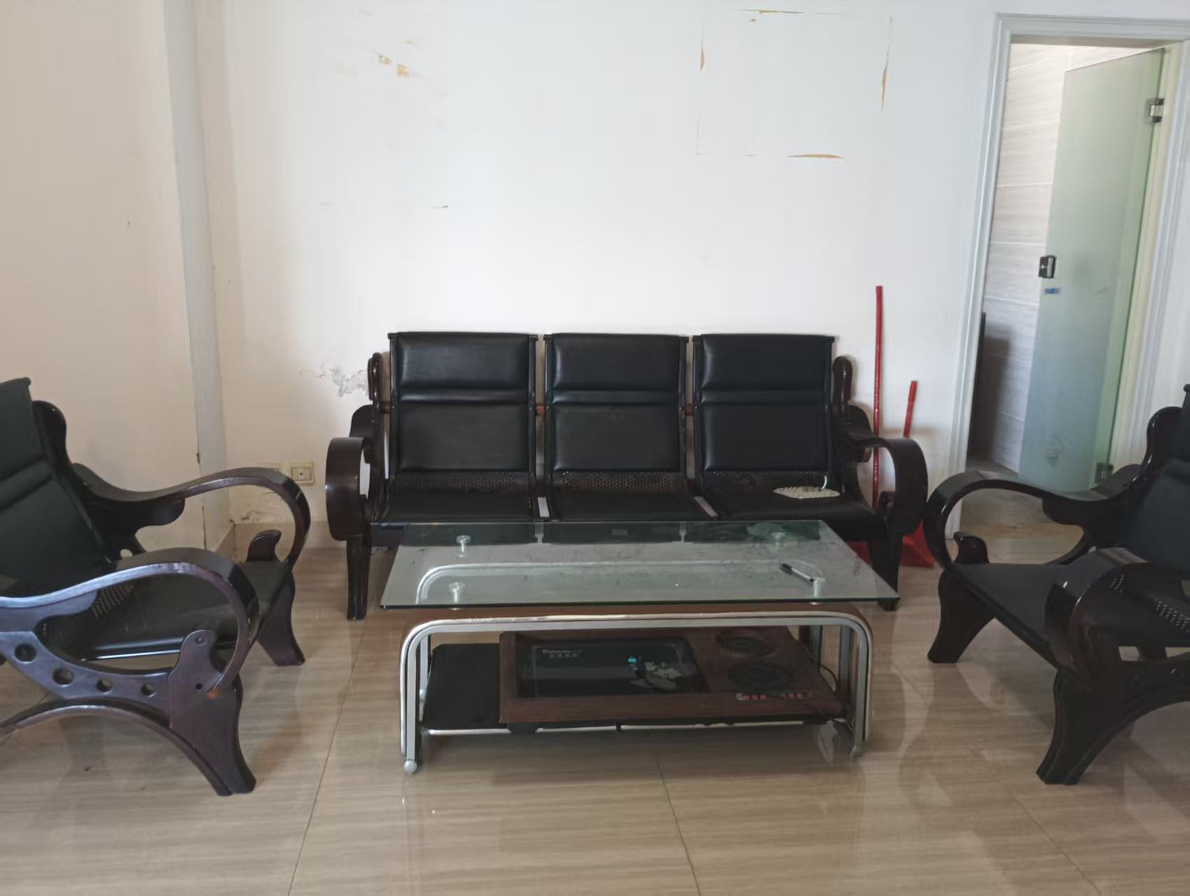 中盐大厦 3室2厅2卫 3000.0元/月 中盐大厦 3室2厅2卫 3000.0元/月室内图