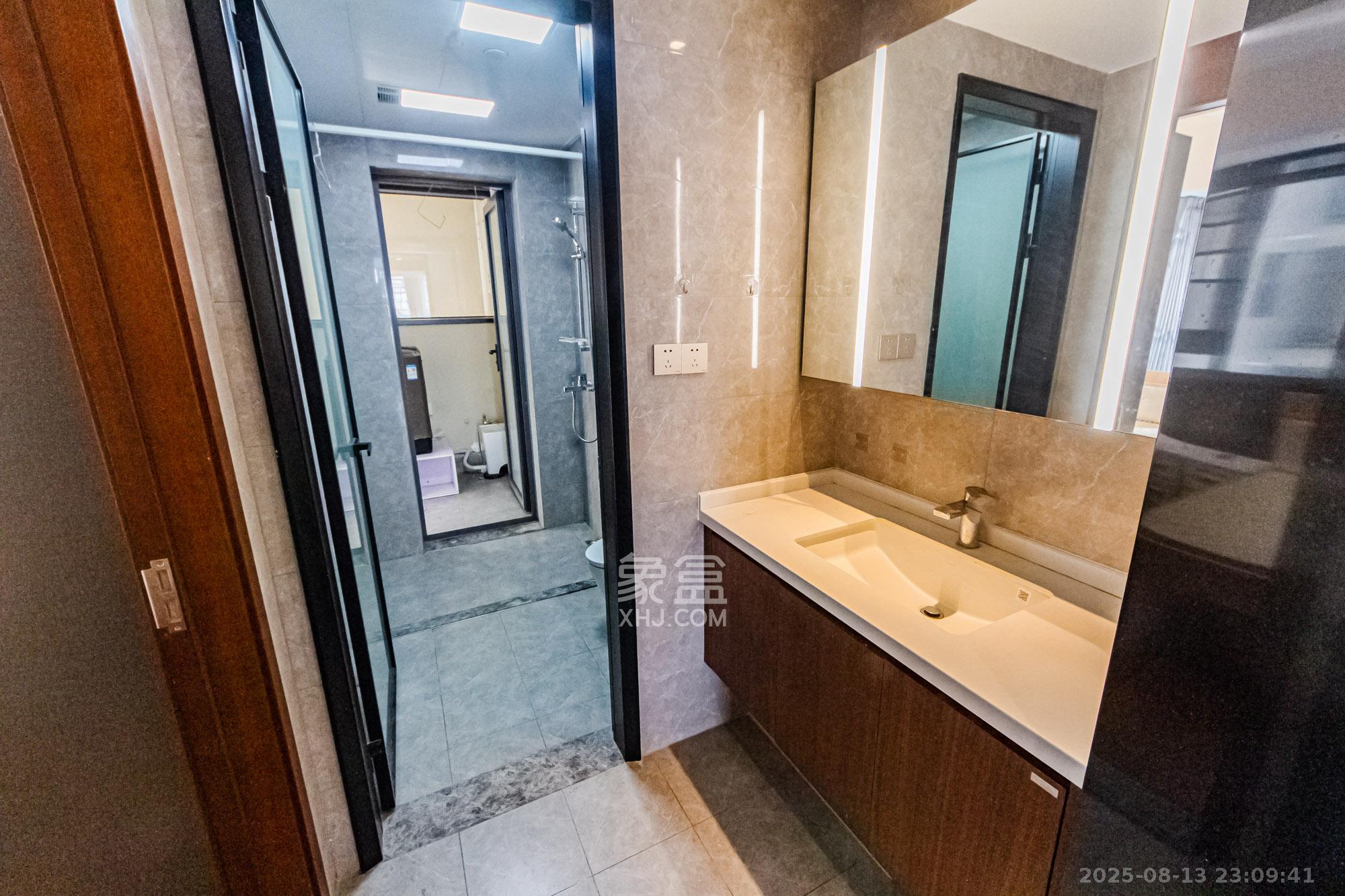 北辰瀚江府 3室2厅2卫 269.5万 北辰瀚江府 3室2厅2卫 269.5万卫生间