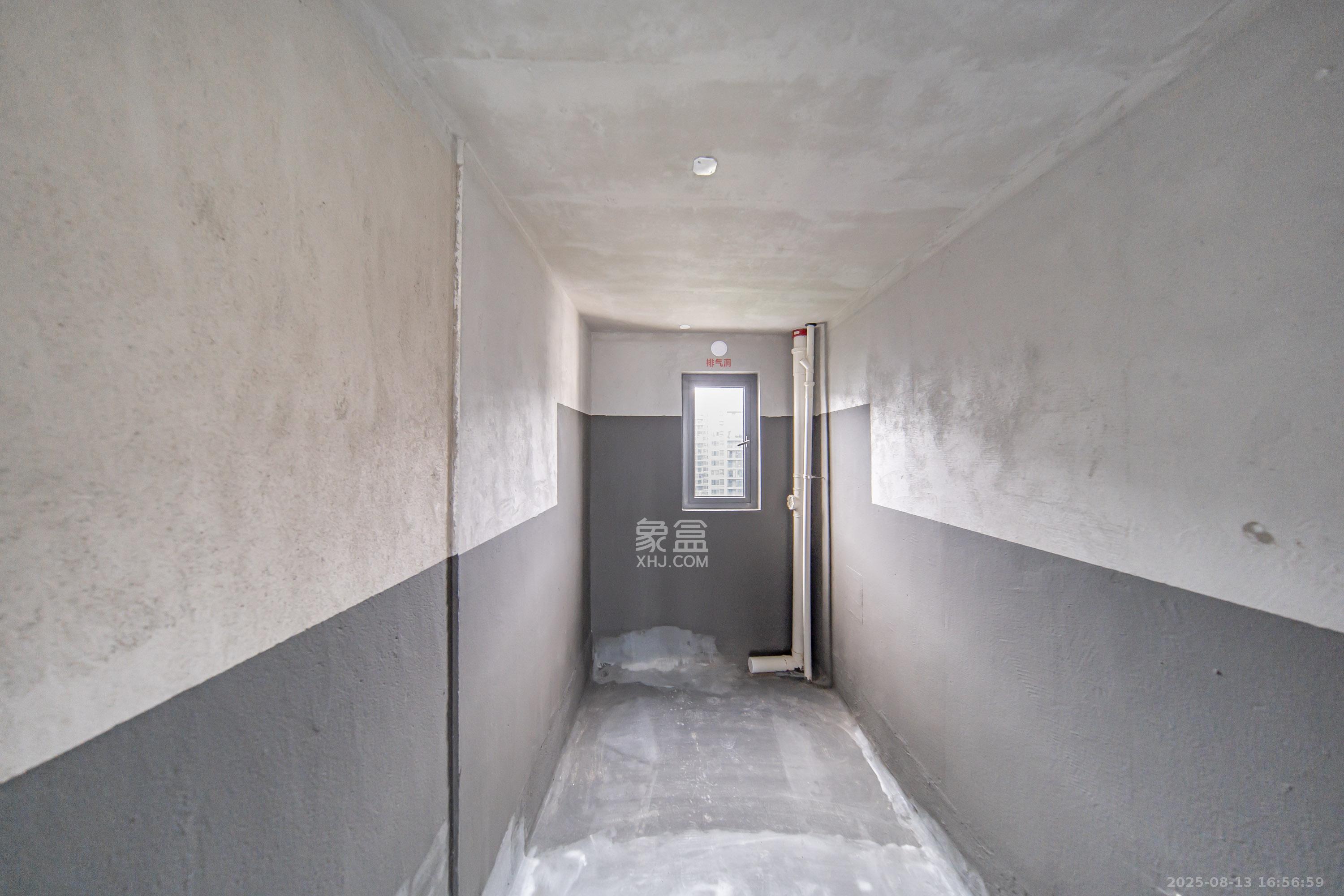 华润置地润樾府  4室2厅2卫    209.0万 华润置地润樾府  4室2厅2卫    209.0万卫生间