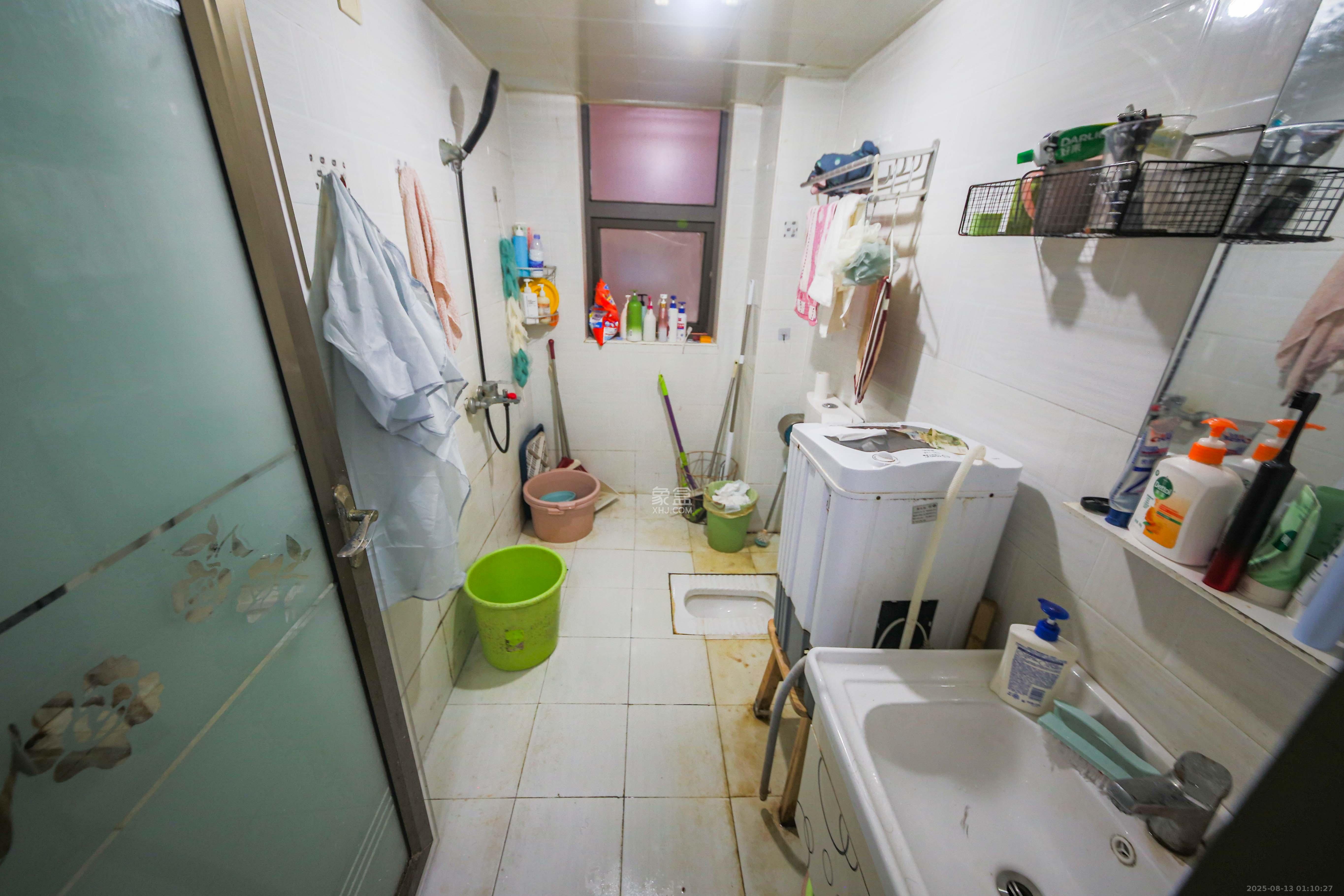 润屋美院  3室2厅1卫   89.80万卫生间