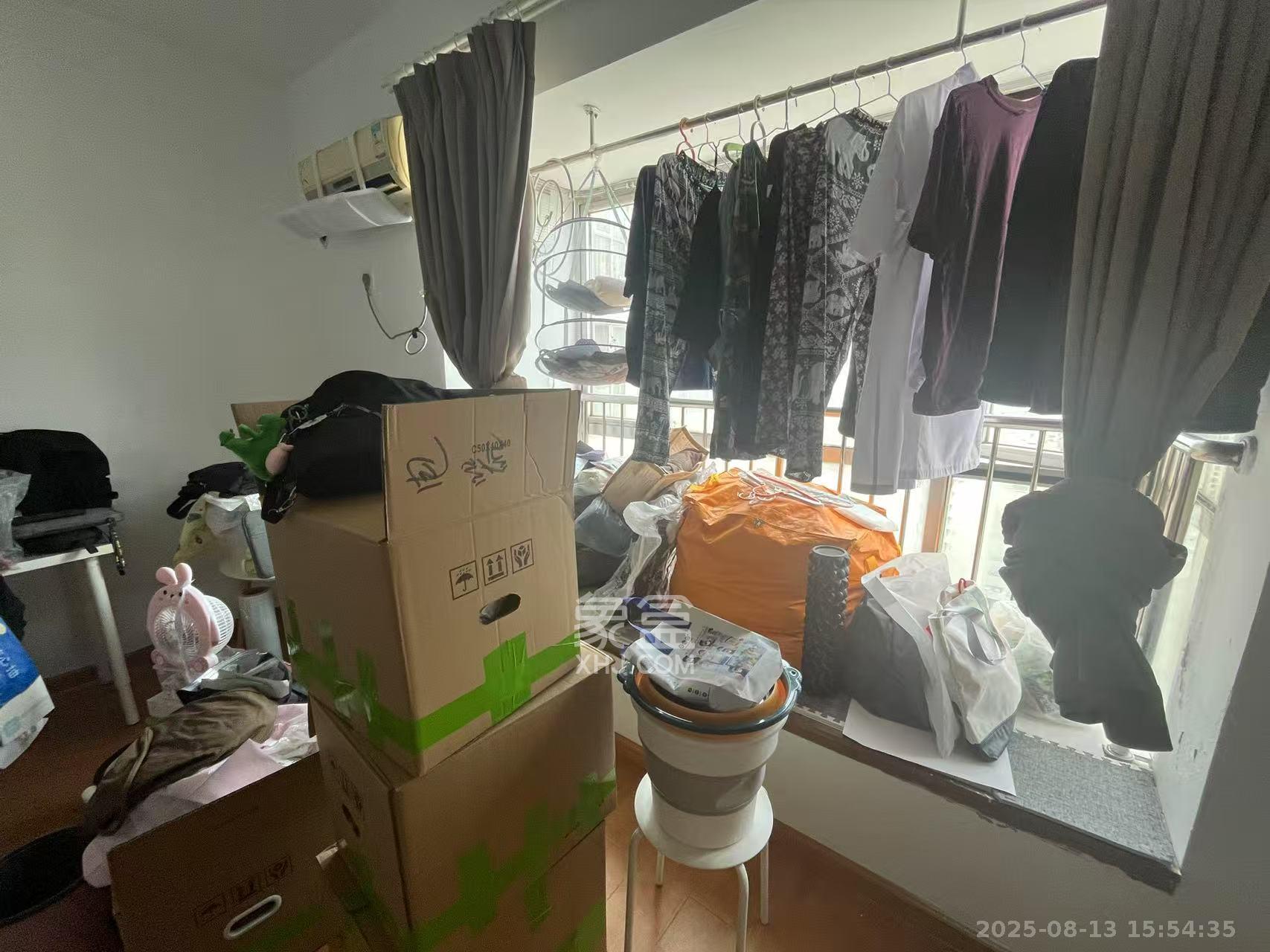 左岸右岸  1室1厅1卫   1300.00元/月室内图
