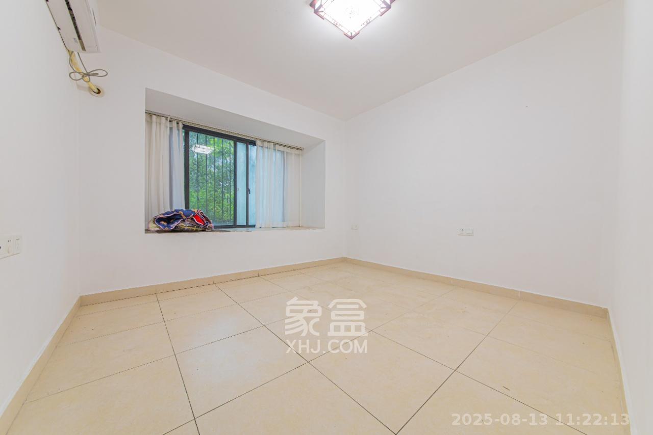 中建芙蓉嘉苑  3室2厅1卫   2300.00元/月室内图