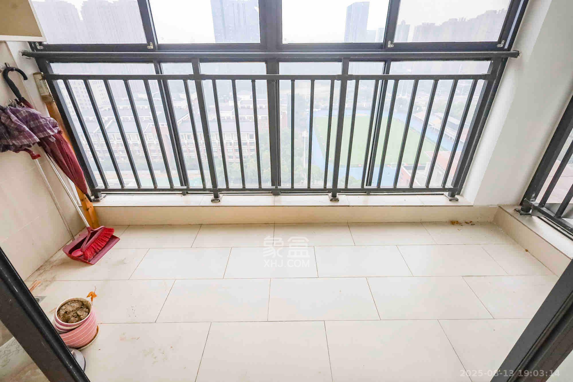 钰龙天下一期 3室2厅1卫 3000.0元/月 钰龙天下一期 3室2厅1卫 3000.0元/月室内图