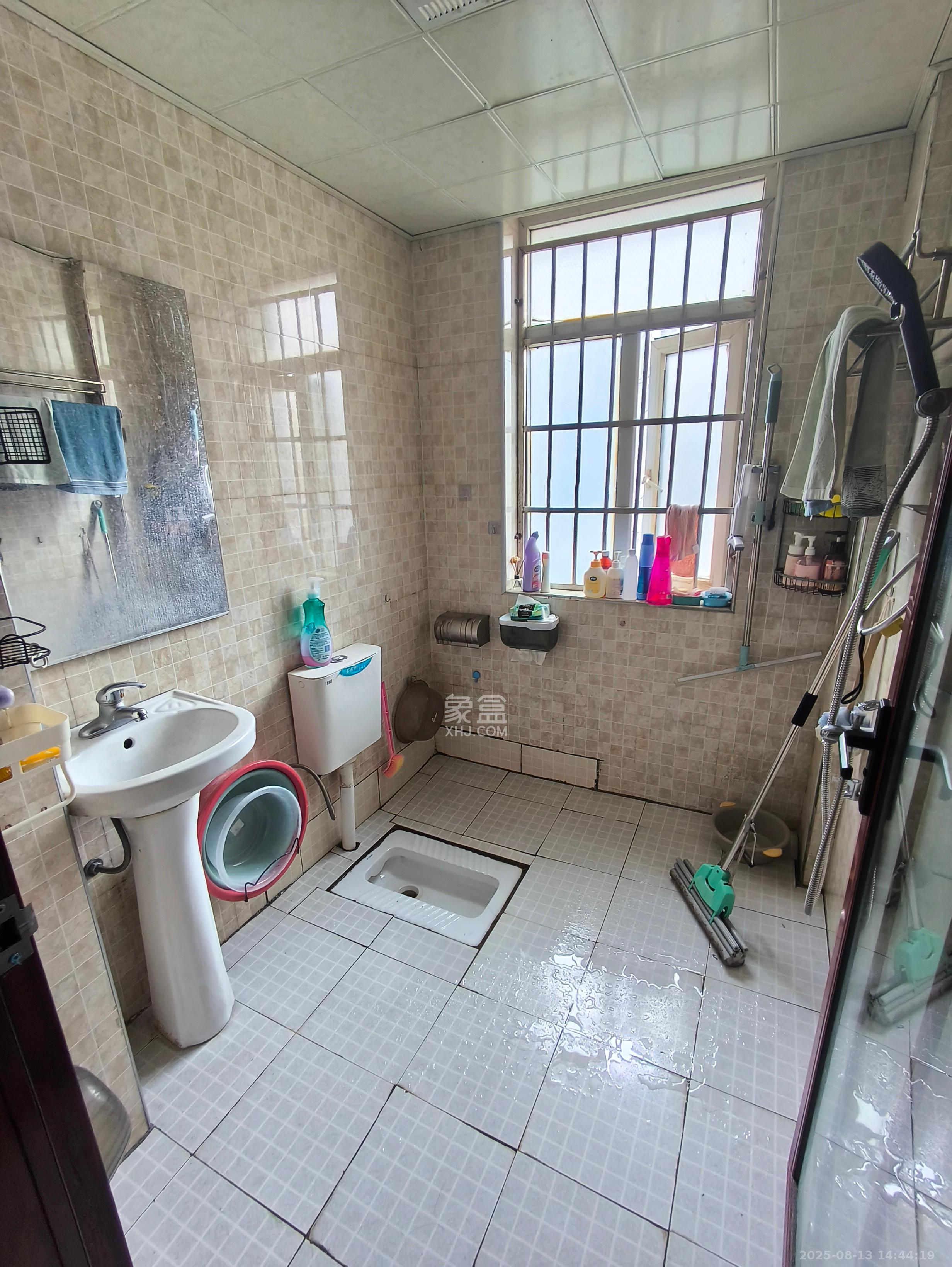 未来城科学家园 2室1厅1卫 2100.0元/月 未来城科学家园 2室1厅1卫 2100.0元/月室内图