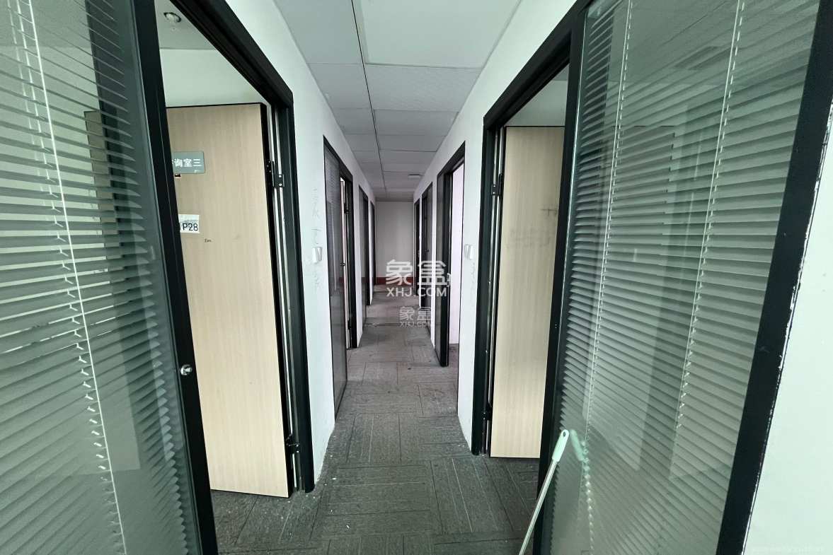 佳天国际新城 2室1厅1卫 2700.0元/月 佳天国际新城 2室1厅1卫 2700.0元/月室内图