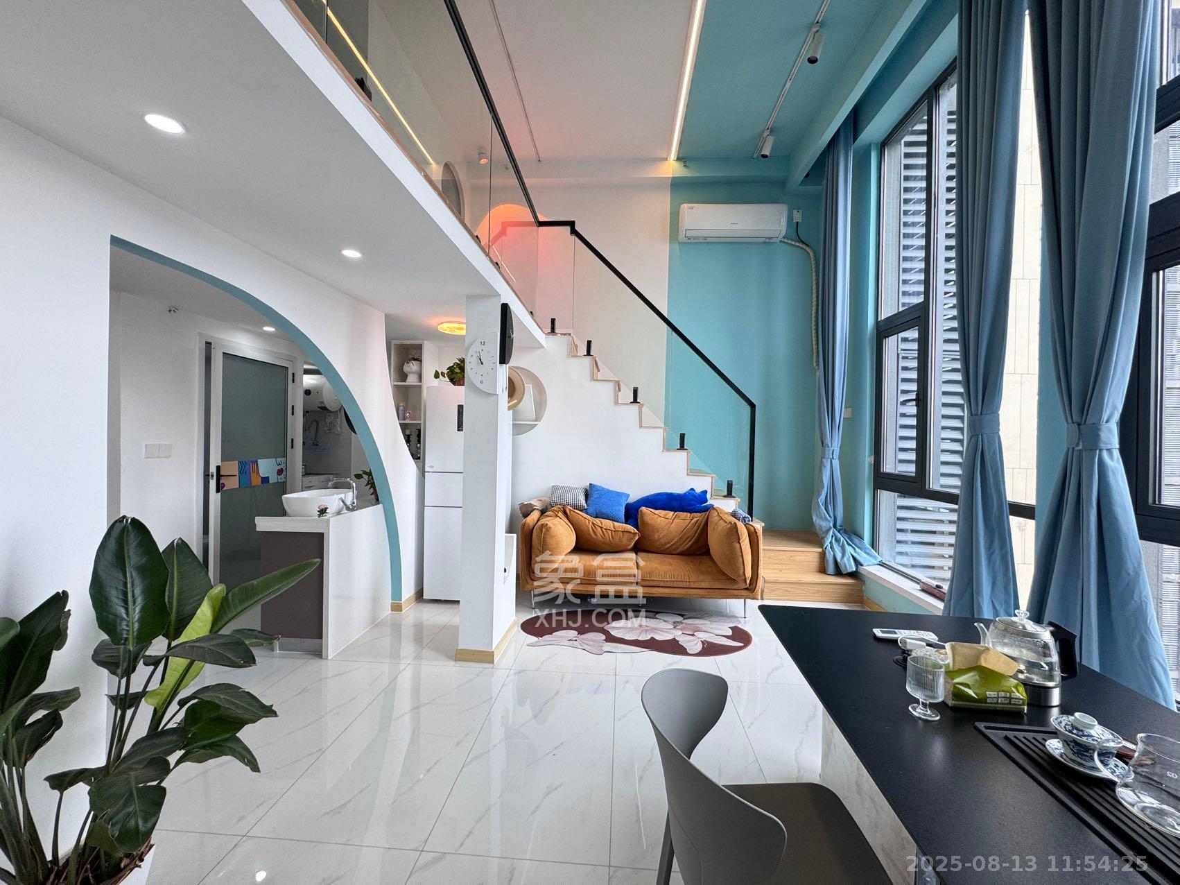 卓越中寰  1室1厅1卫    4000.0元/月 卓越中寰  1室1厅1卫    4000.0元/月