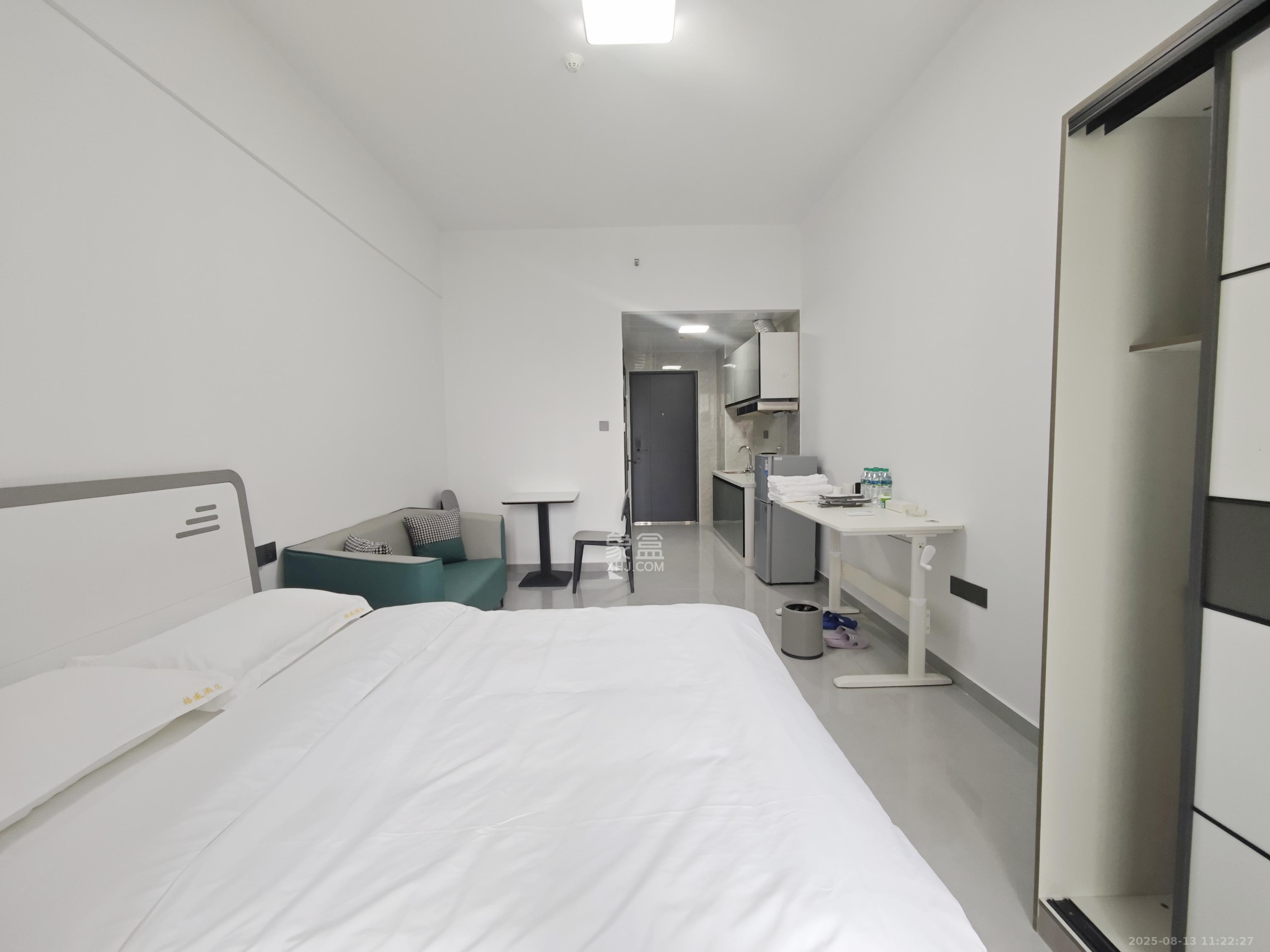 臻园  1室1厅1卫    1550.0元/月 臻园  1室1厅1卫    1550.0元/月