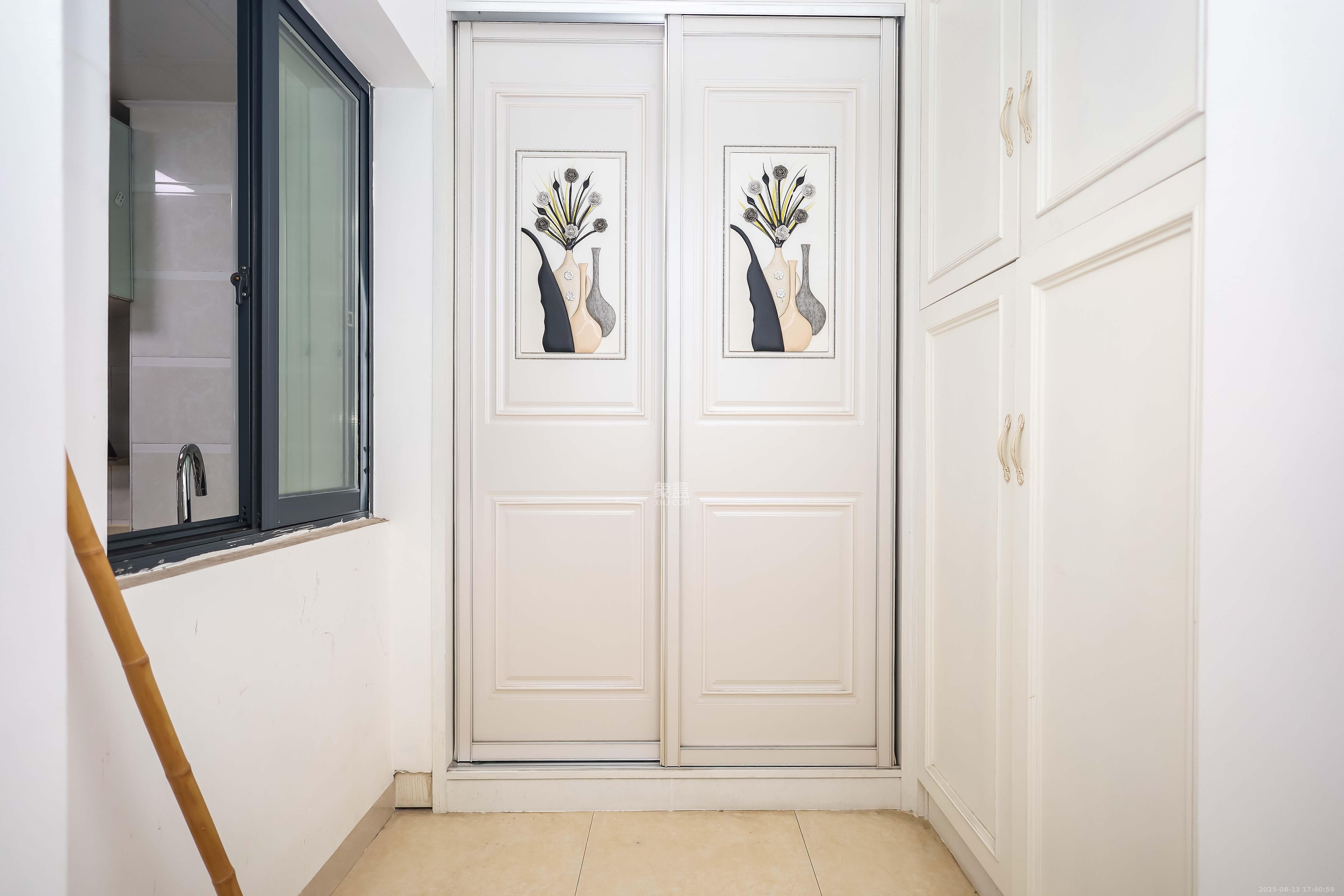 天麓尚层 3室2厅2卫 80.0万 天麓尚层 3室2厅2卫 80.0万阳台