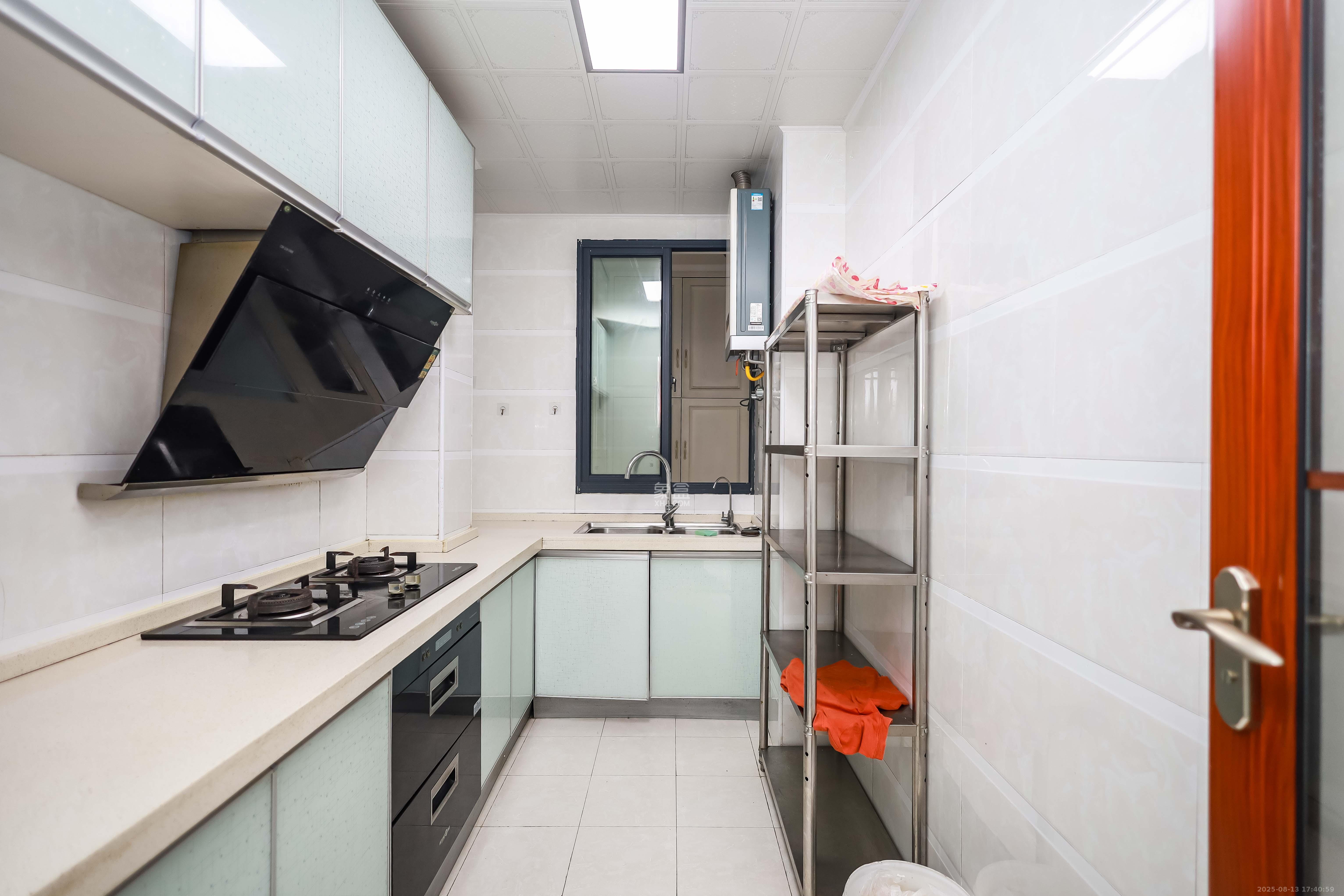 天麓尚层 3室2厅2卫 80.0万 天麓尚层 3室2厅2卫 80.0万厨房