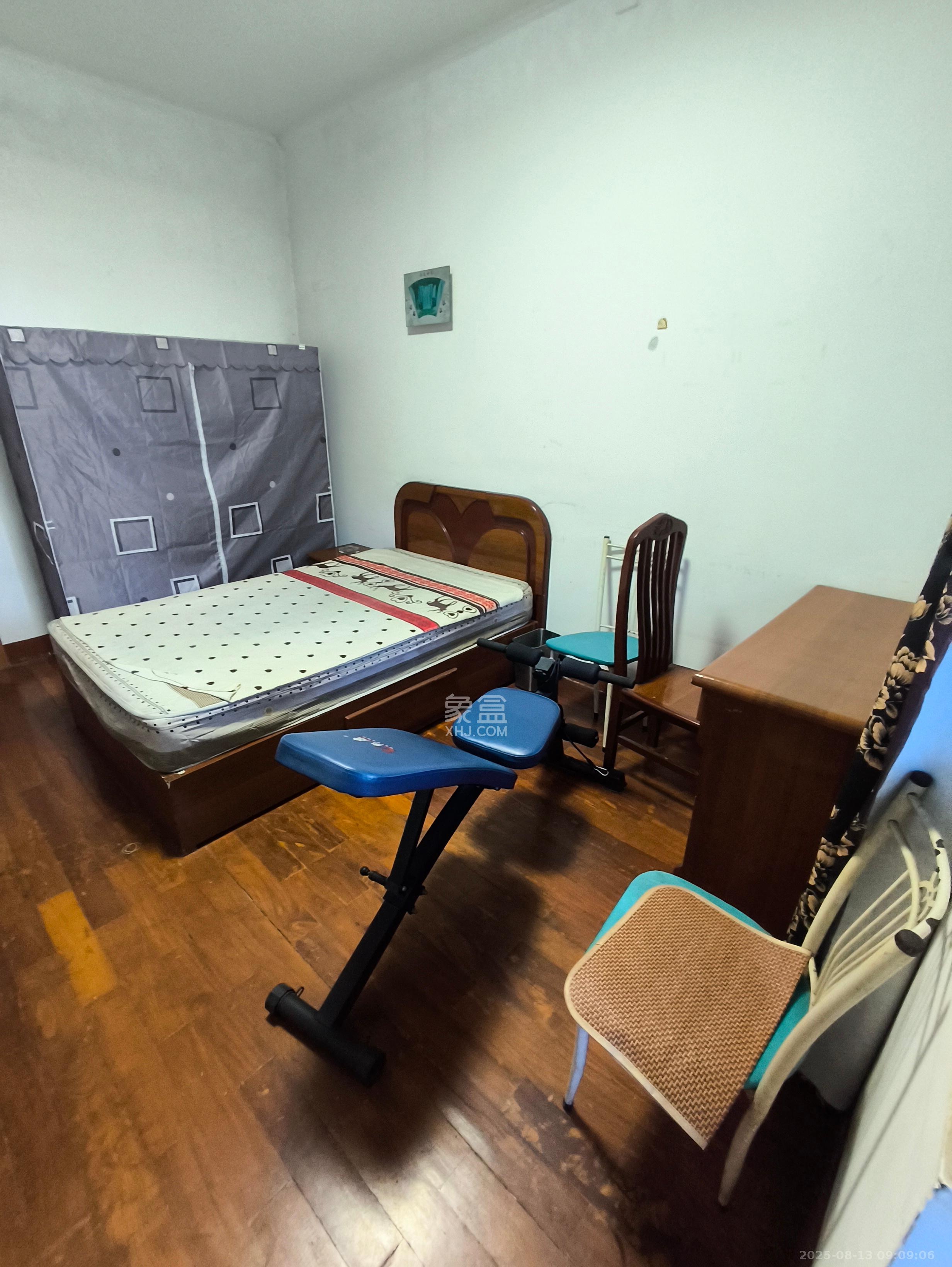 万利新村  3室1厅1卫   2000.00元/月室内图