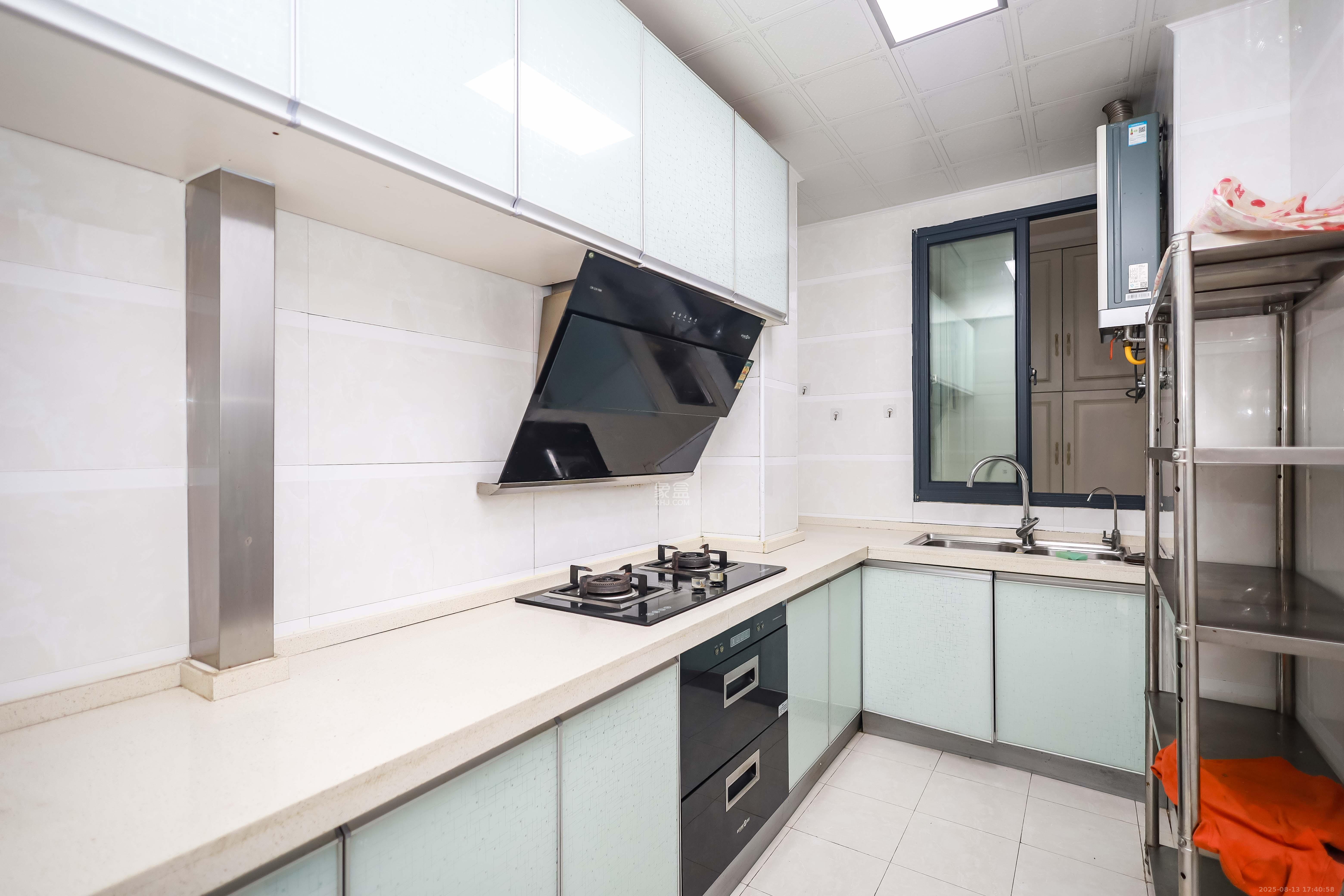 天麓尚层 3室2厅2卫 80.0万 天麓尚层 3室2厅2卫 80.0万厨房