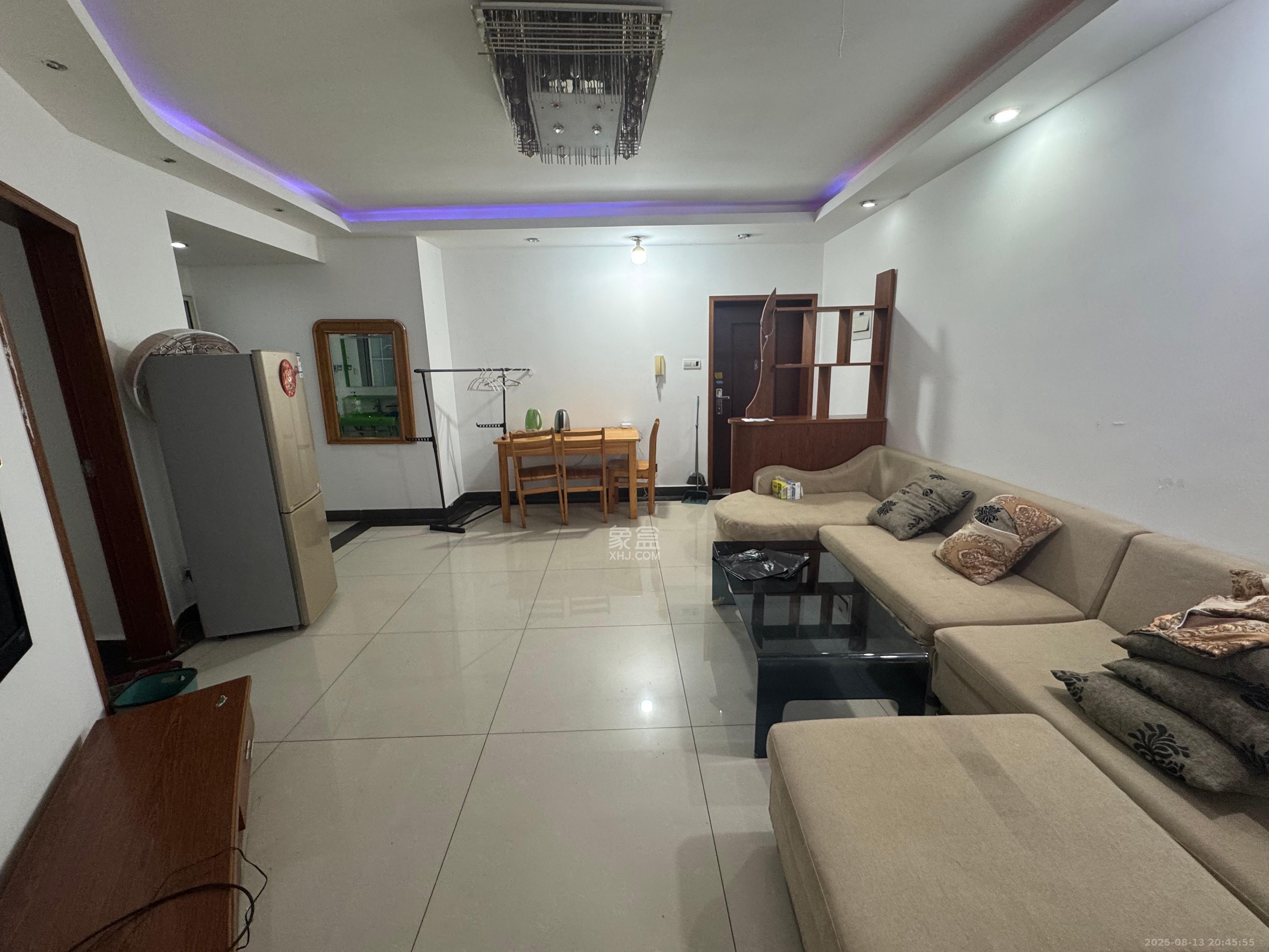 和庄  2室2厅1卫    1900.0元/月室内图