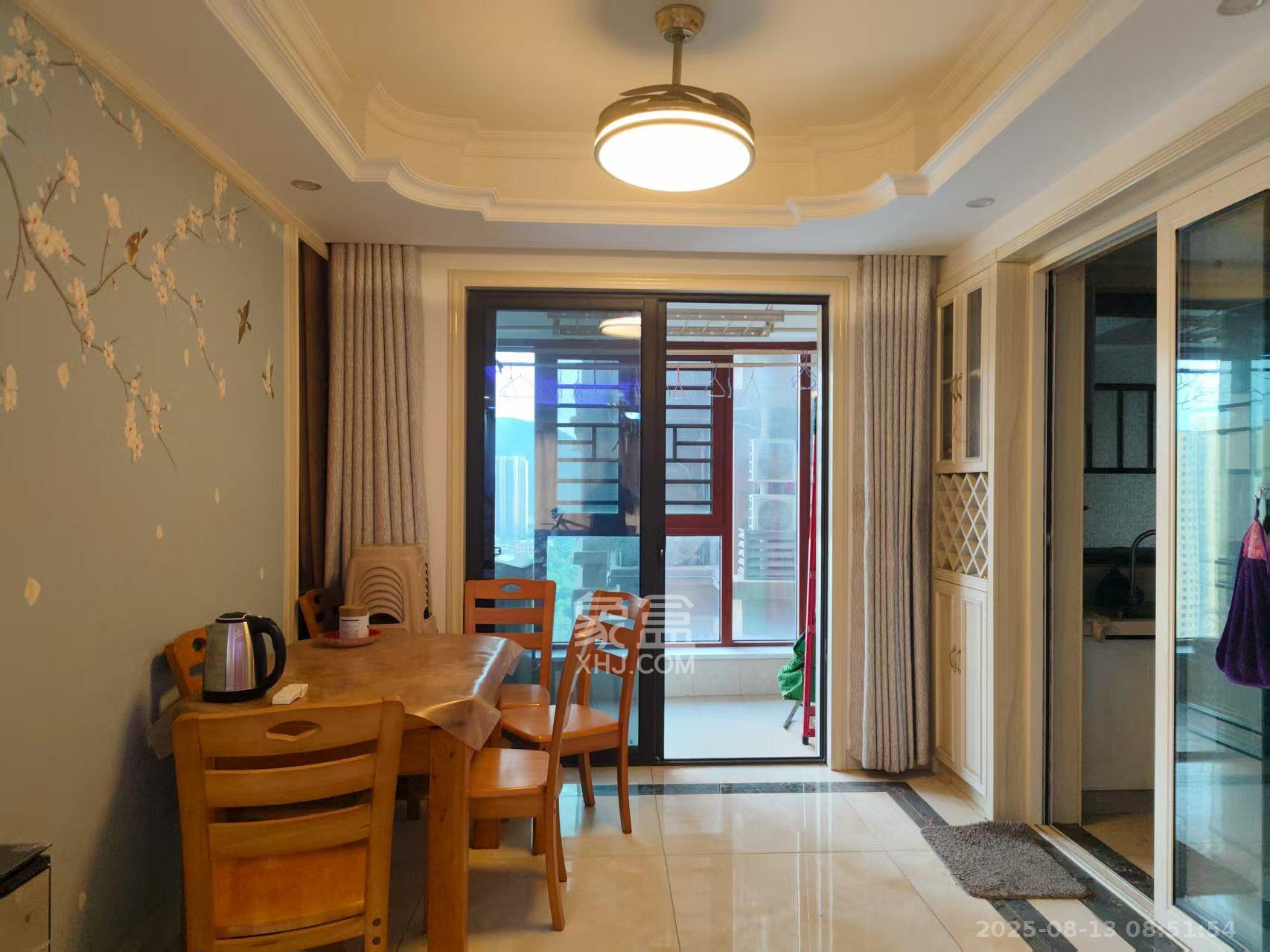 润和长郡(润和紫郡二三期) 4室2厅2卫 2200.0元/月 润和长郡(润和紫郡二三期) 4室2厅2卫 2200.0元/月室内图