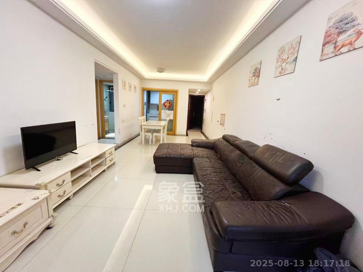 珠江郦城薰衣道  3室2厅1卫    2000.0元/月室内图