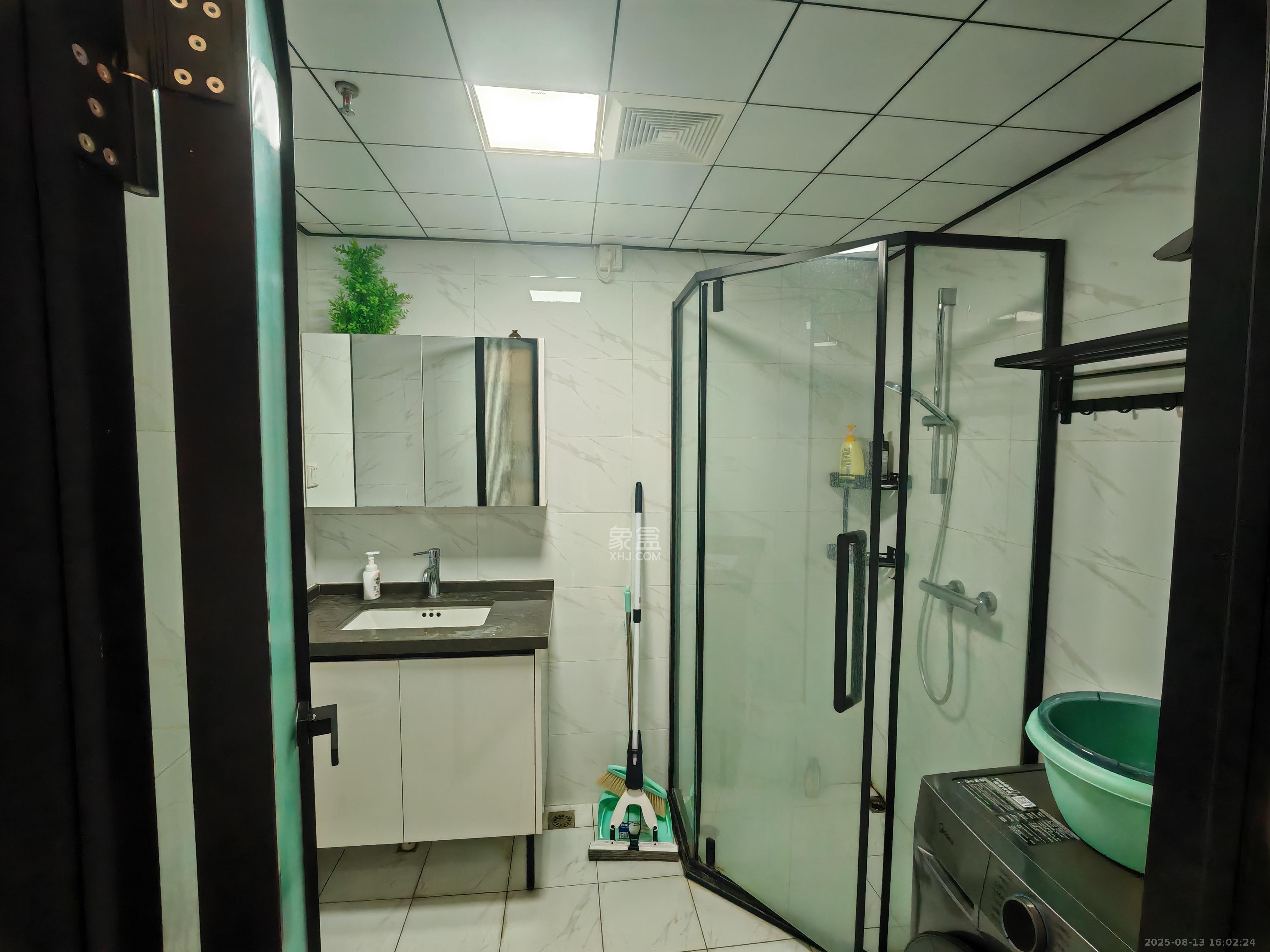 汇景发展环球中心  1室1厅1卫    3000.0元/月室内图