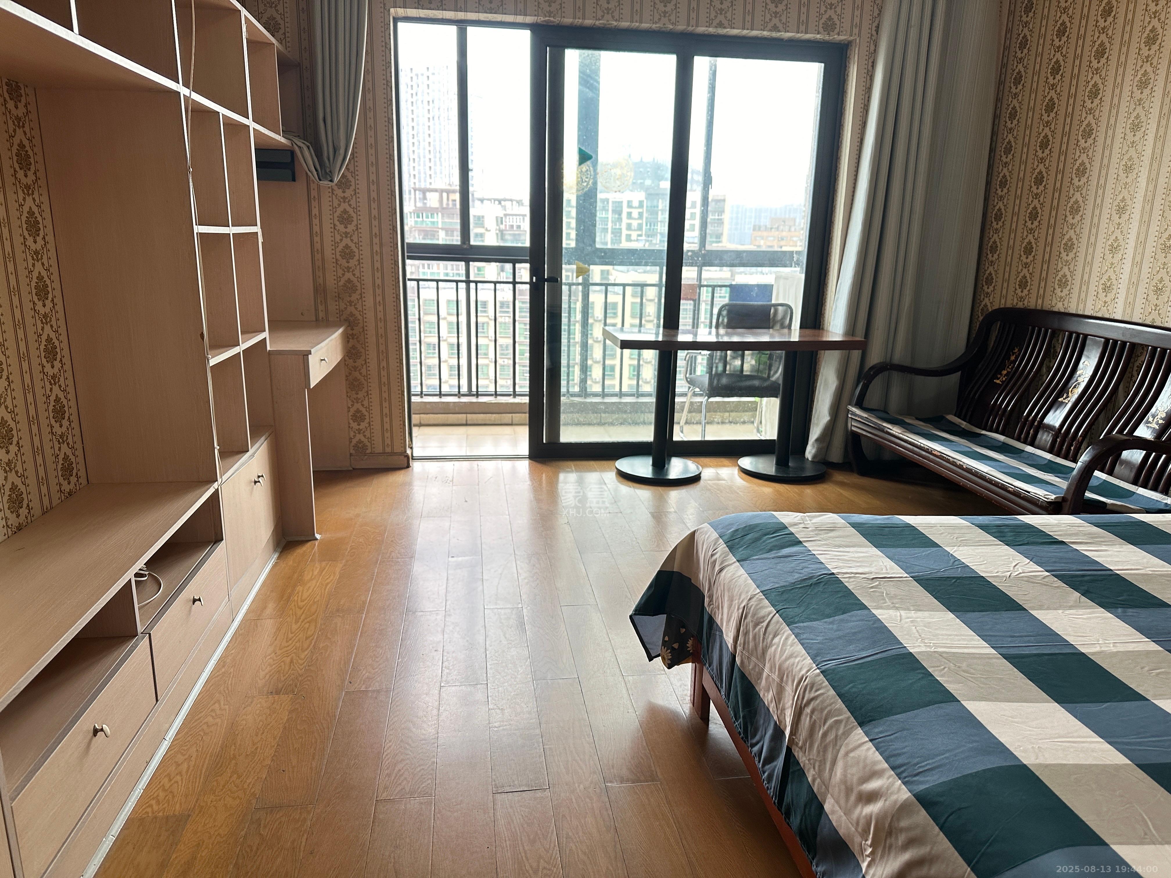 远大麓园 1室1厅1卫 1350.0元/月 远大麓园 1室1厅1卫 1350.0元/月室内图