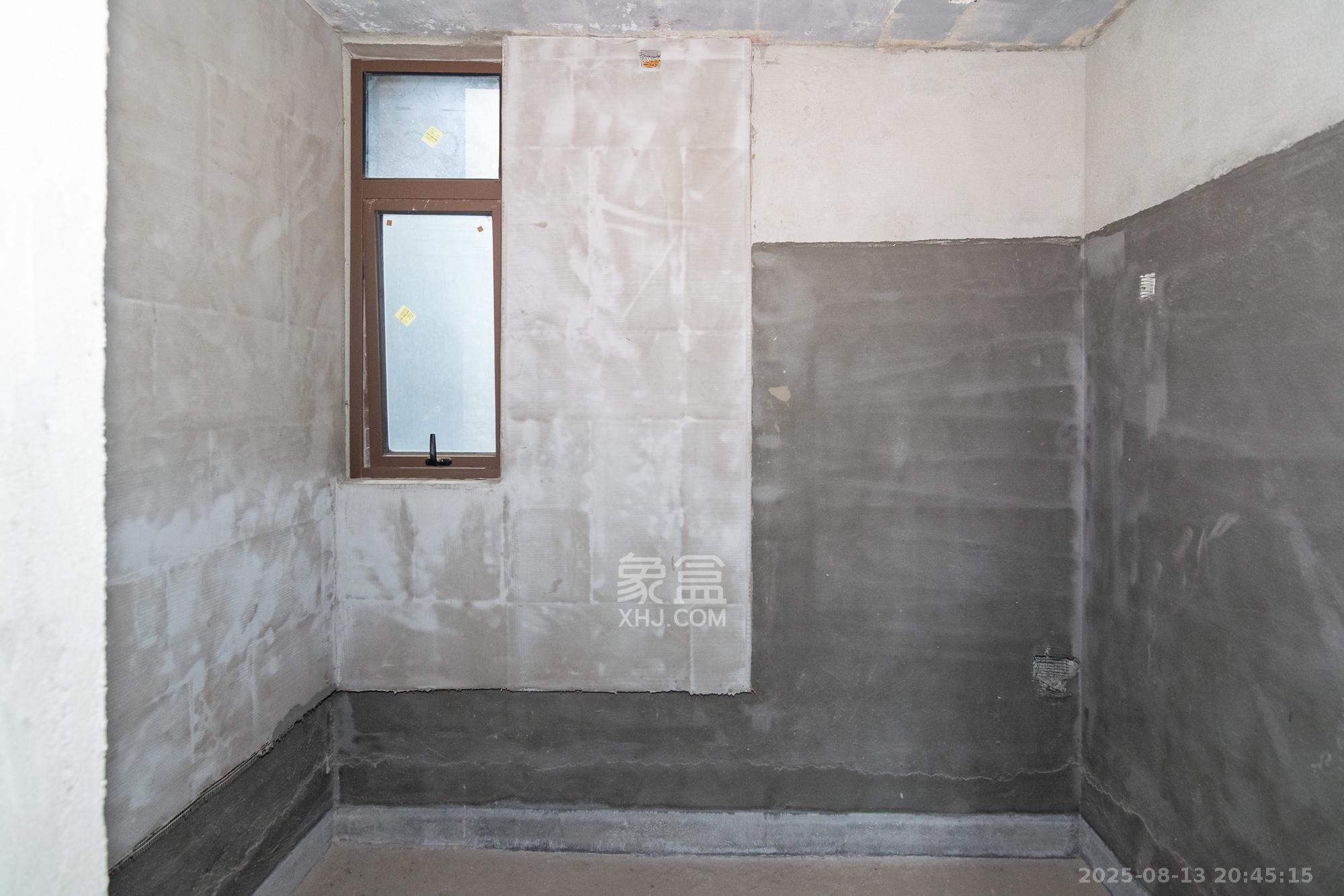 大汉汉园  5室2厅2卫    99.8万 大汉汉园  5室2厅2卫    99.8万卫生间