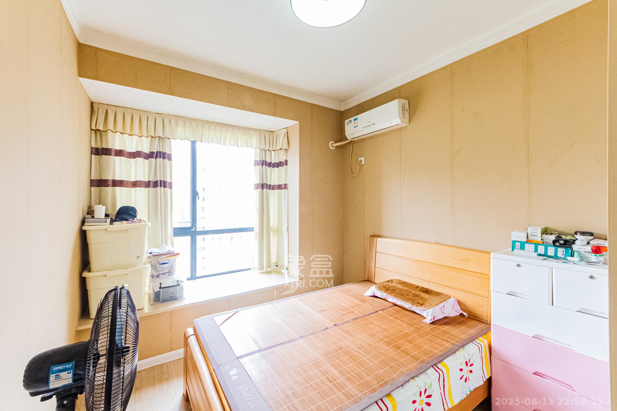 湘江世纪城达江苑 3室2厅1卫 72.0万 湘江世纪城达江苑 3室2厅1卫 72.0万卧室