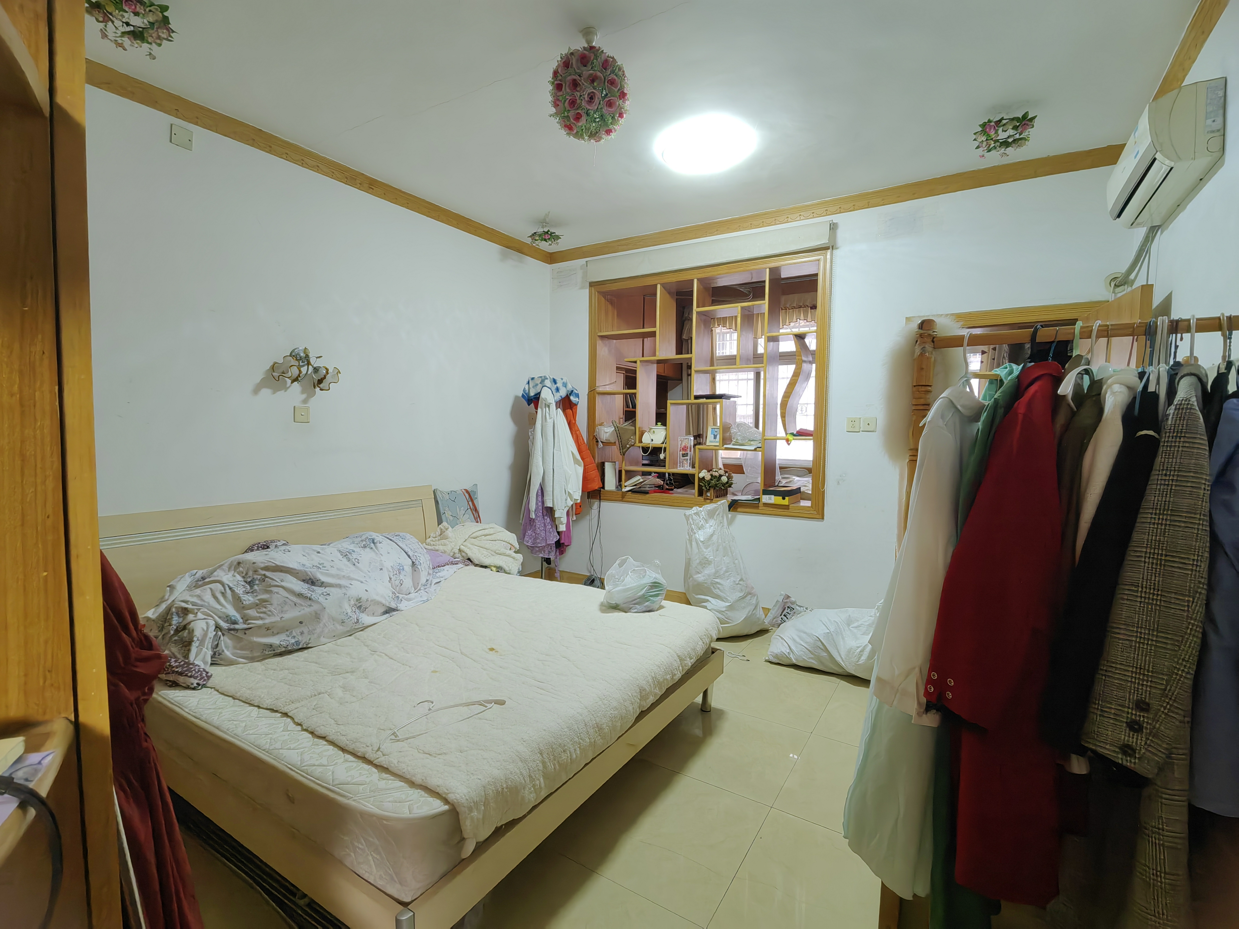 月塘生活小区 3室2厅1卫 49.8万 月塘生活小区 3室2厅1卫 49.8万客厅