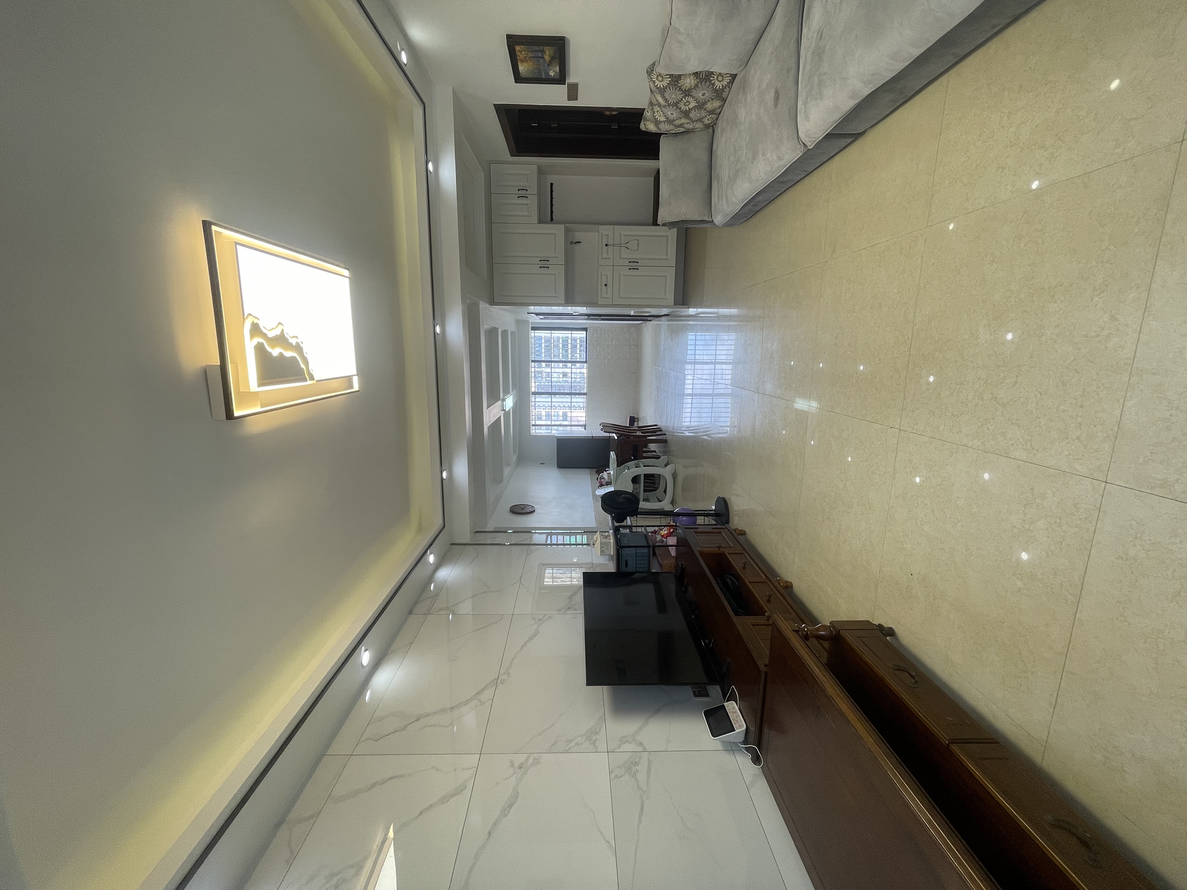 凤凰白龙新城 3室2厅2卫 2700.0元/月 凤凰白龙新城 3室2厅2卫 2700.0元/月室内图