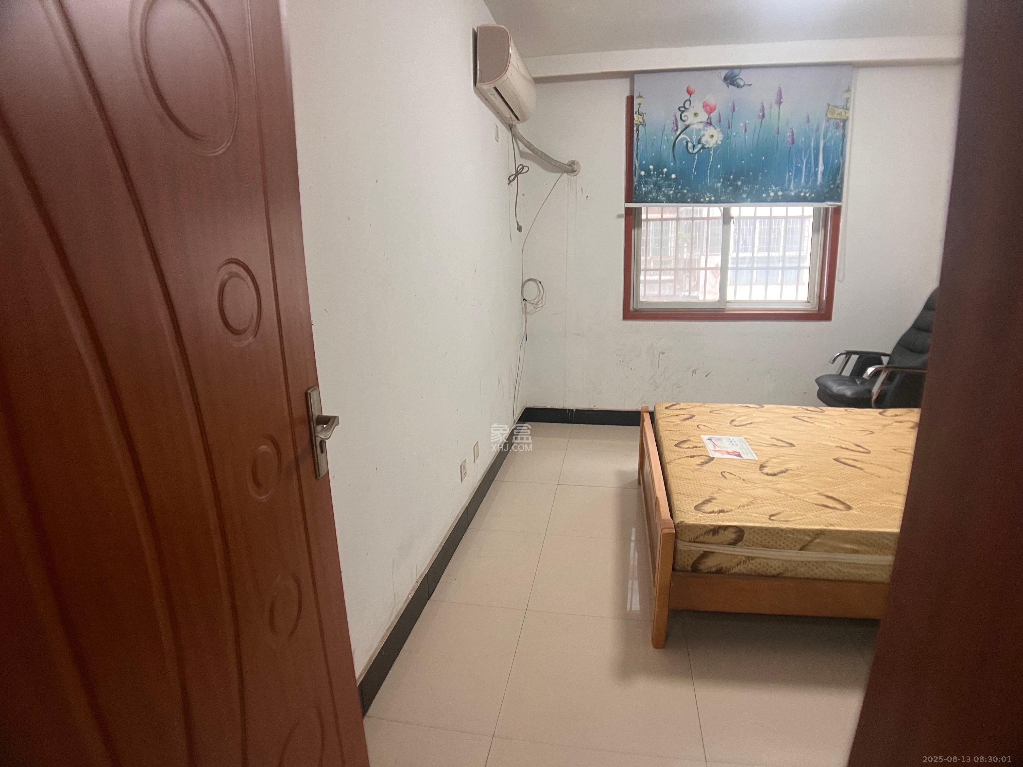 好家园  2室2厅1卫   1500.00元/月室内图