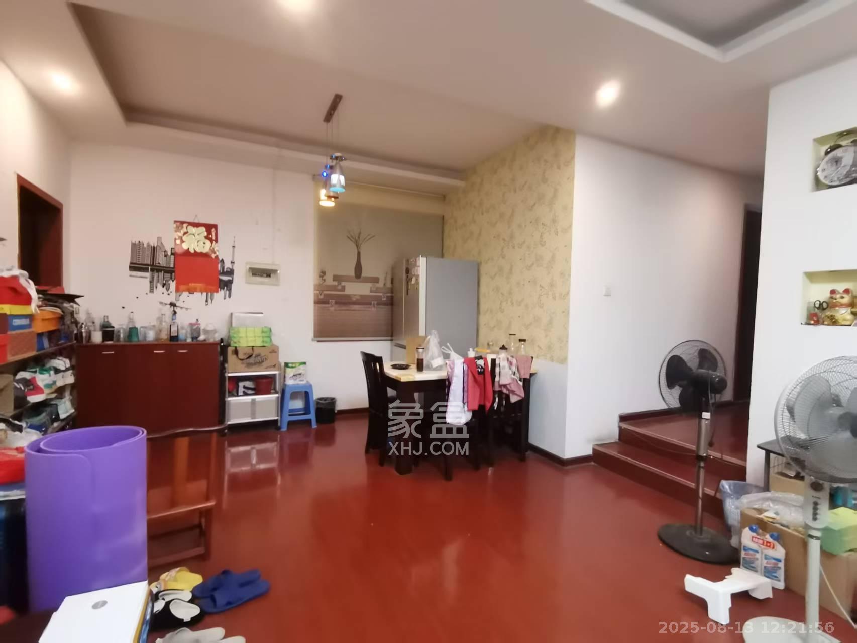 城南郡  3室2厅1卫   2800.00元/月