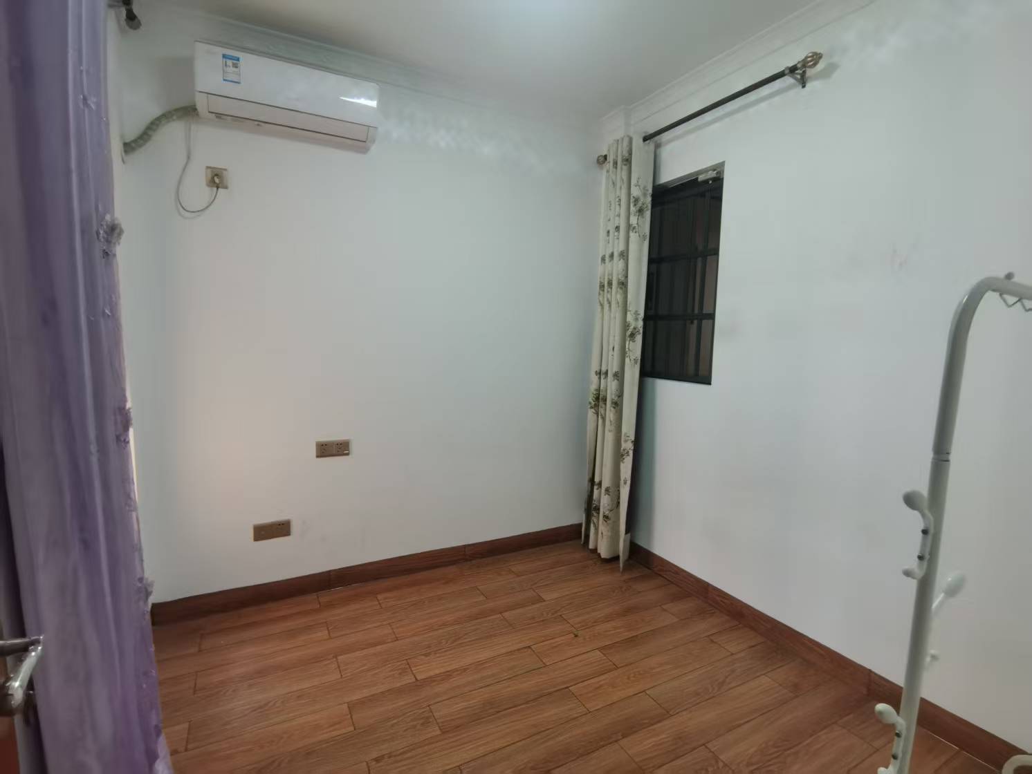 新大洲教师住宅小区 2室2厅1卫 2000.0元/月 新大洲教师住宅小区 2室2厅1卫 2000.0元/月室内图