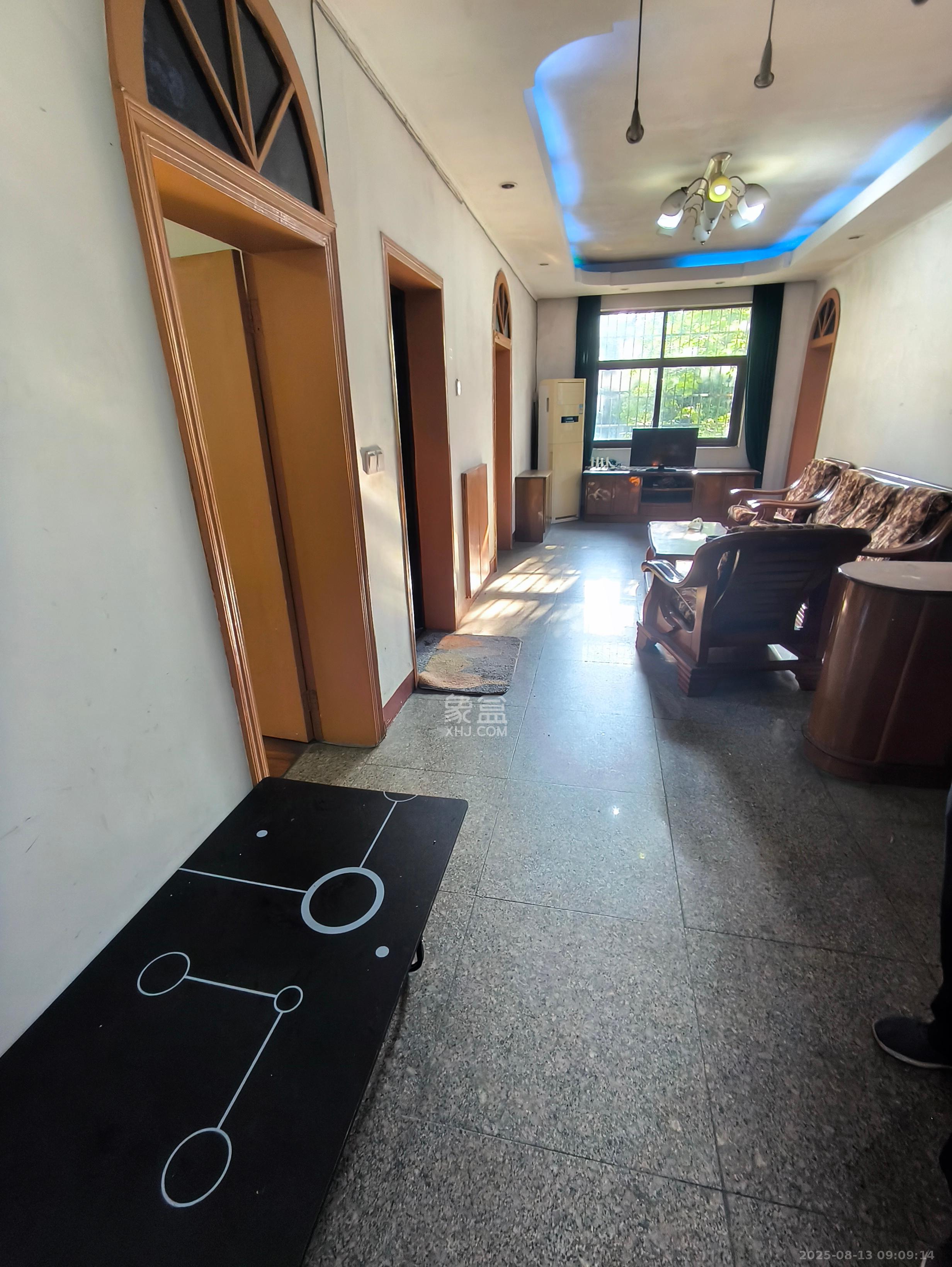 万利新村  3室1厅1卫   2000.00元/月室内图