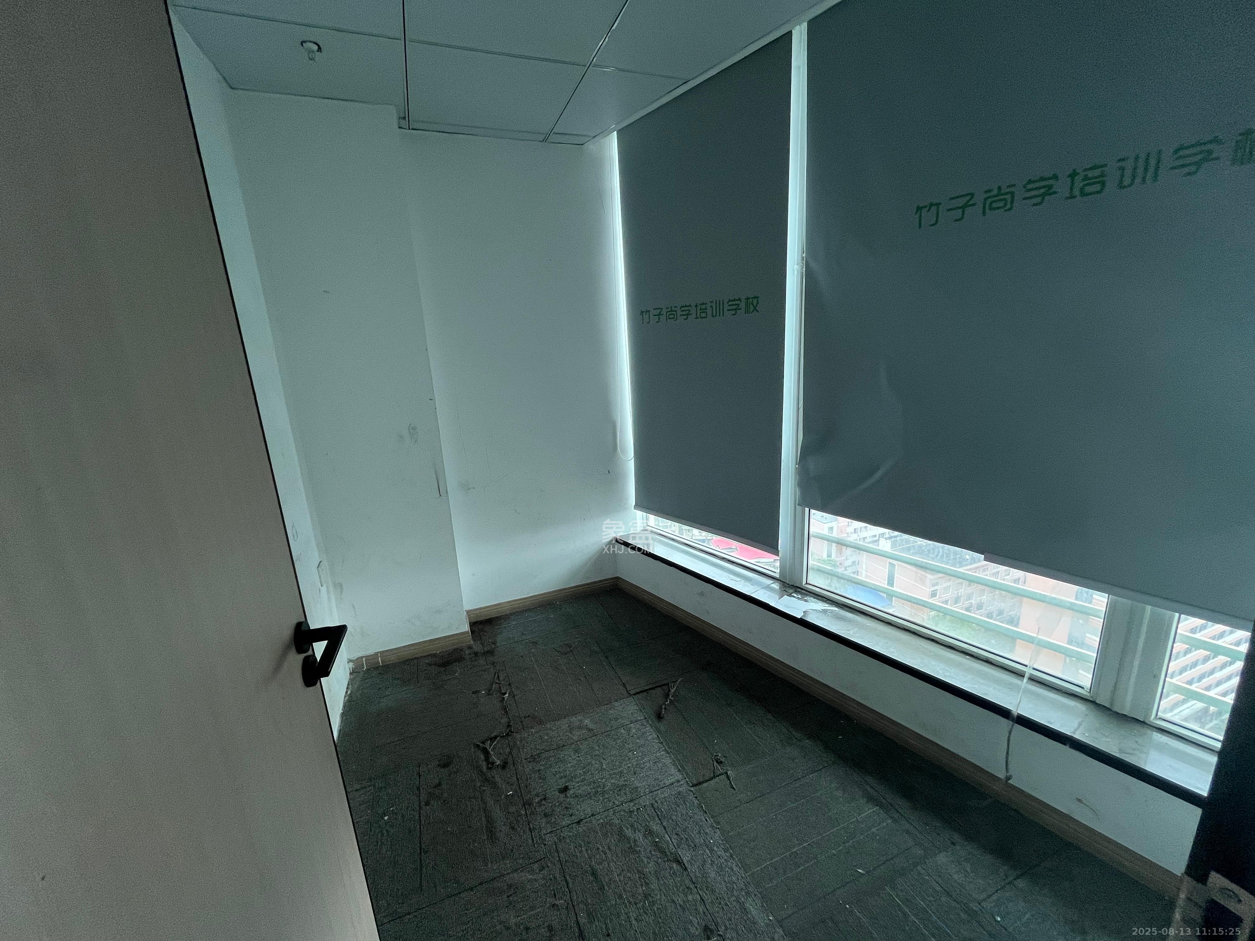 佳天国际新城 2室1厅1卫 2700.0元/月 佳天国际新城 2室1厅1卫 2700.0元/月室内图