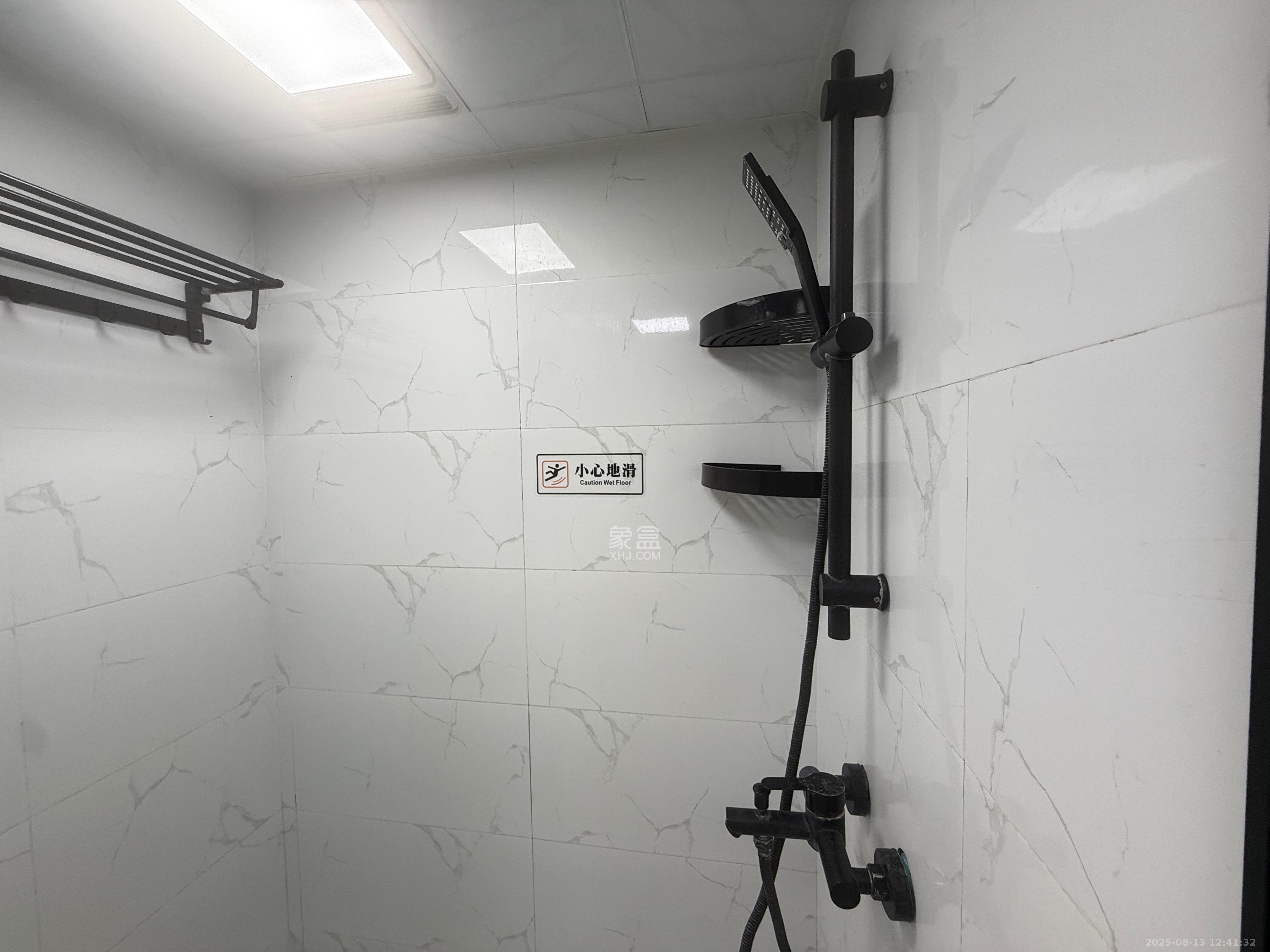 华润翡翠府 2室1厅1卫 1680.0元/月 华润翡翠府 2室1厅1卫 1680.0元/月室内图