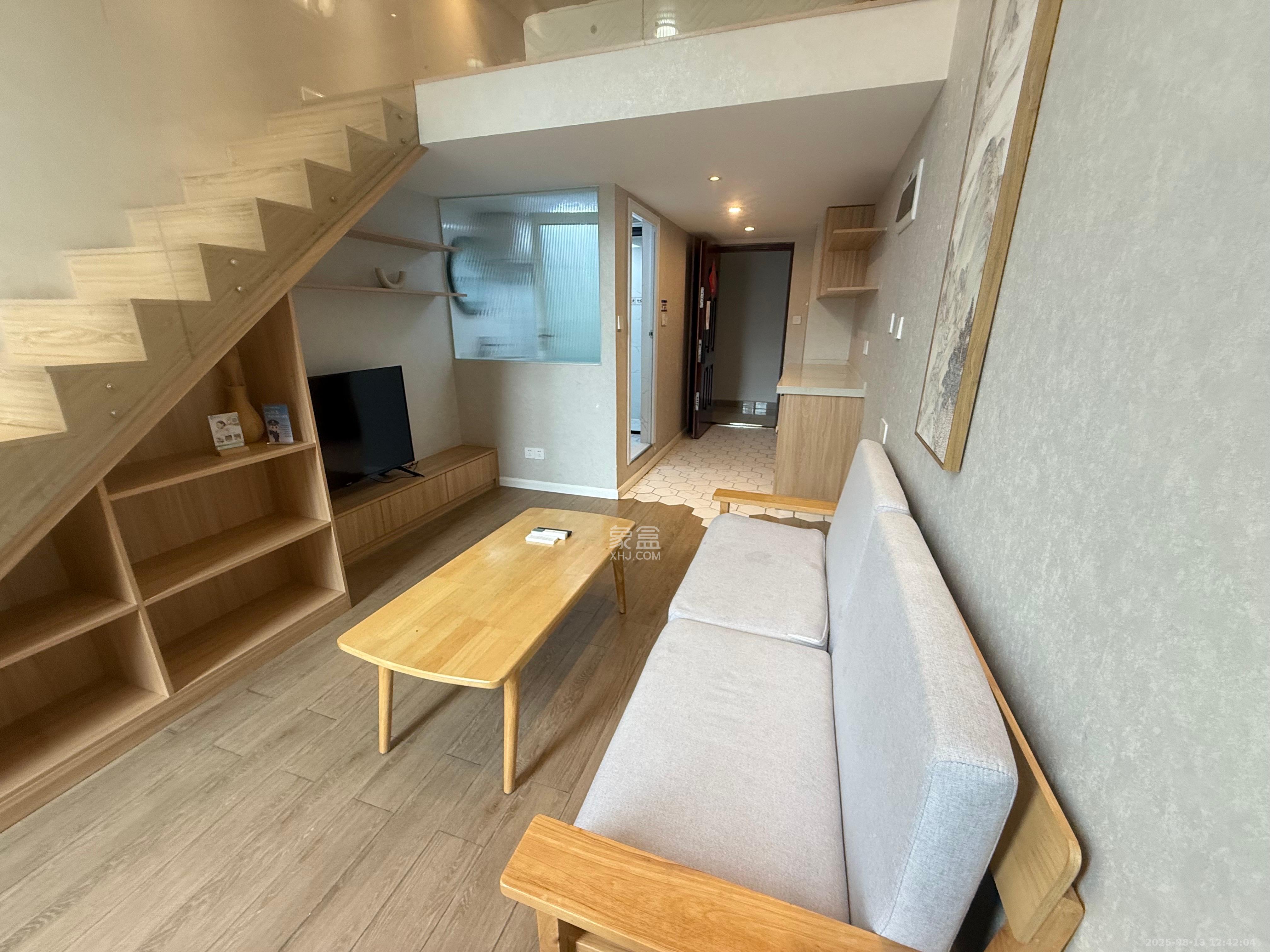 华润翡翠府 2室1厅1卫 1680.0元/月 华润翡翠府 2室1厅1卫 1680.0元/月室内图