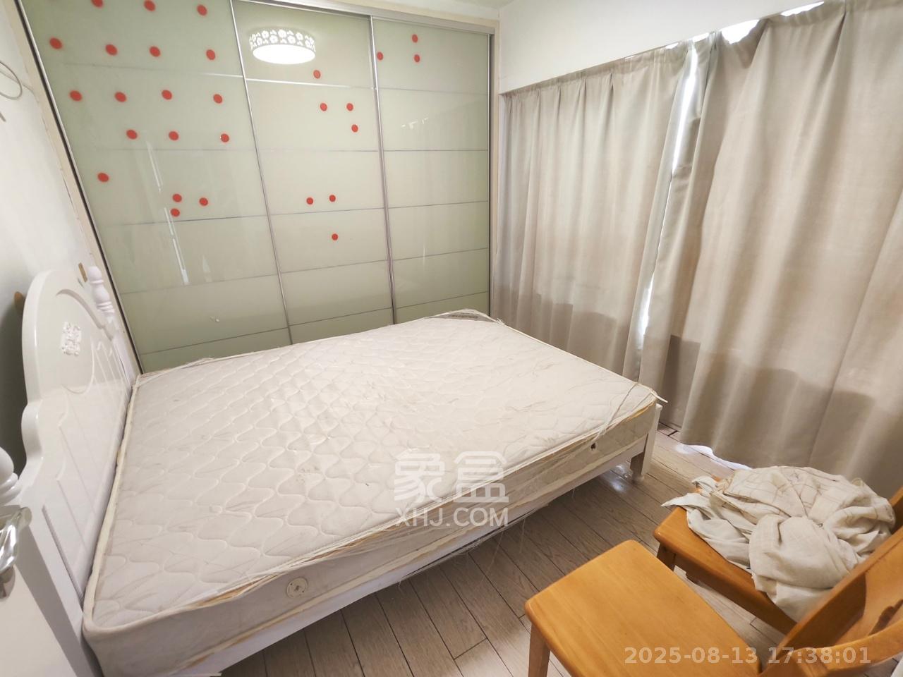 他城(天鸿时代公寓) 3室1厅1卫 2000.0元/月 他城(天鸿时代公寓) 3室1厅1卫 2000.0元/月室内图