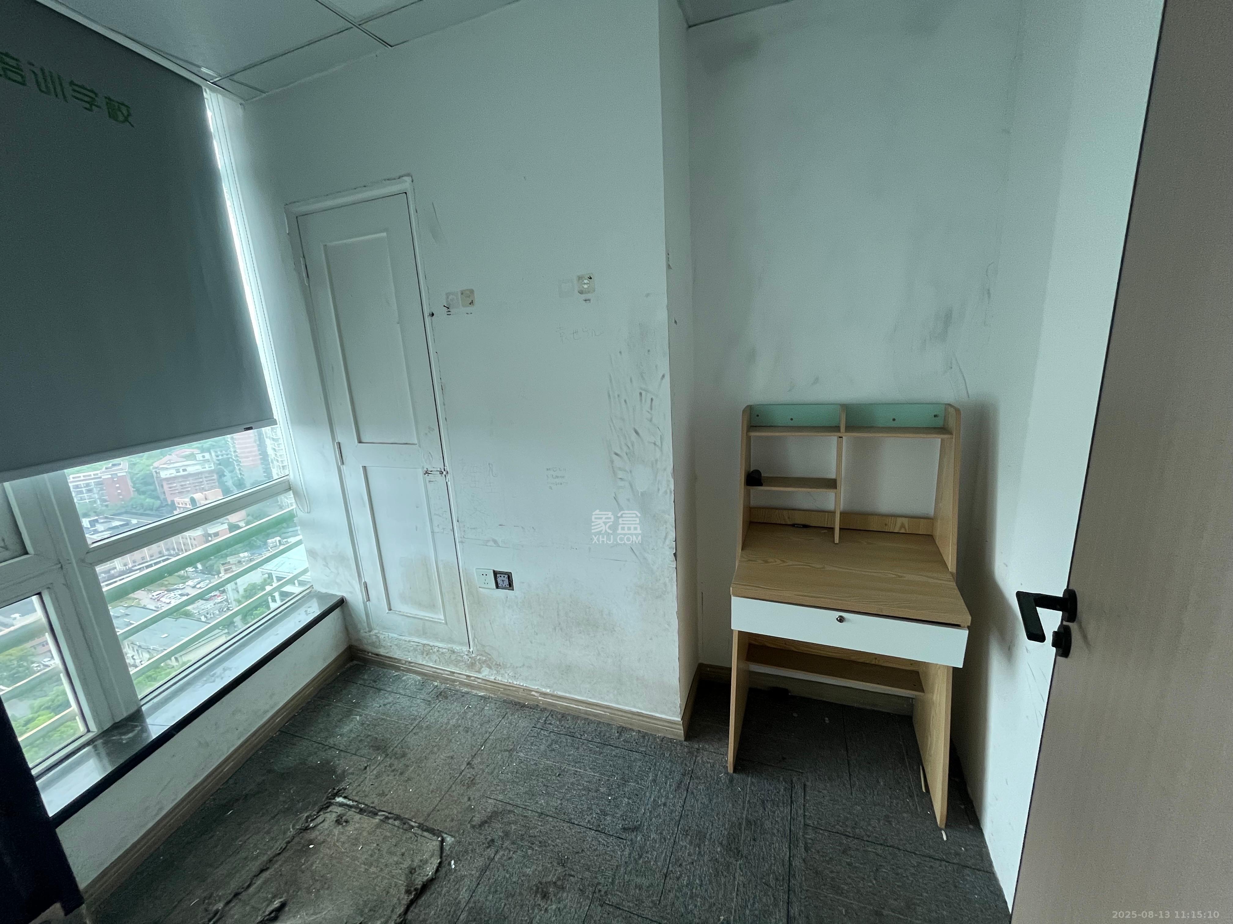 佳天国际新城 2室1厅1卫 2700.0元/月 佳天国际新城 2室1厅1卫 2700.0元/月室内图